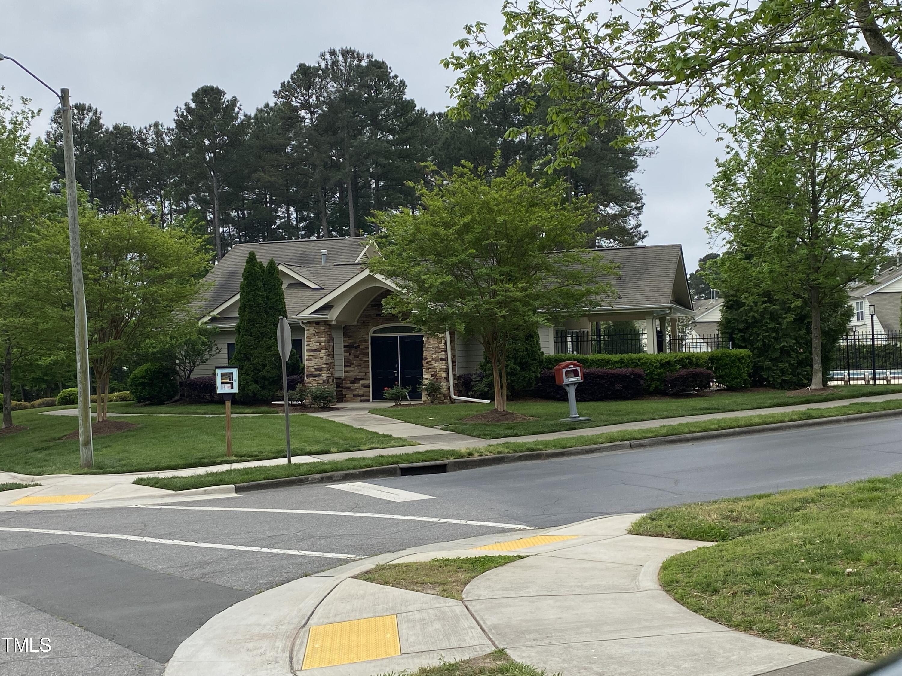 3604 Sugartree Place