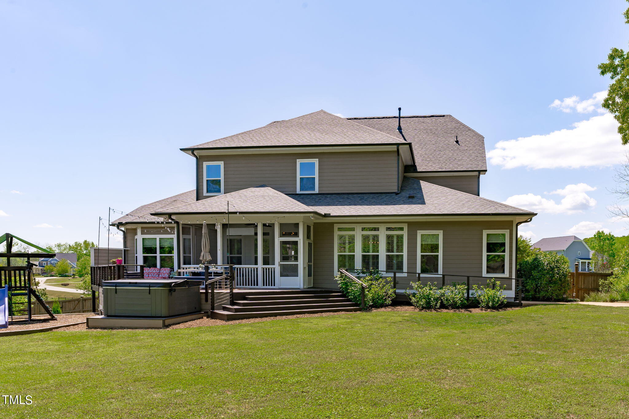 365 Cairns Way