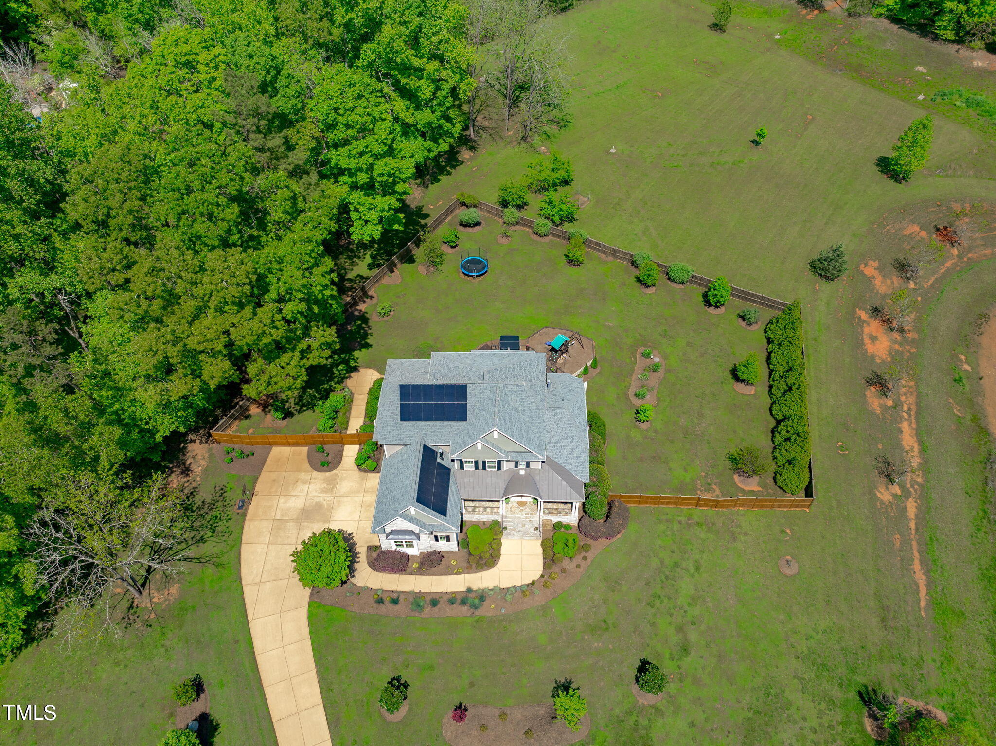 365 Cairns Way