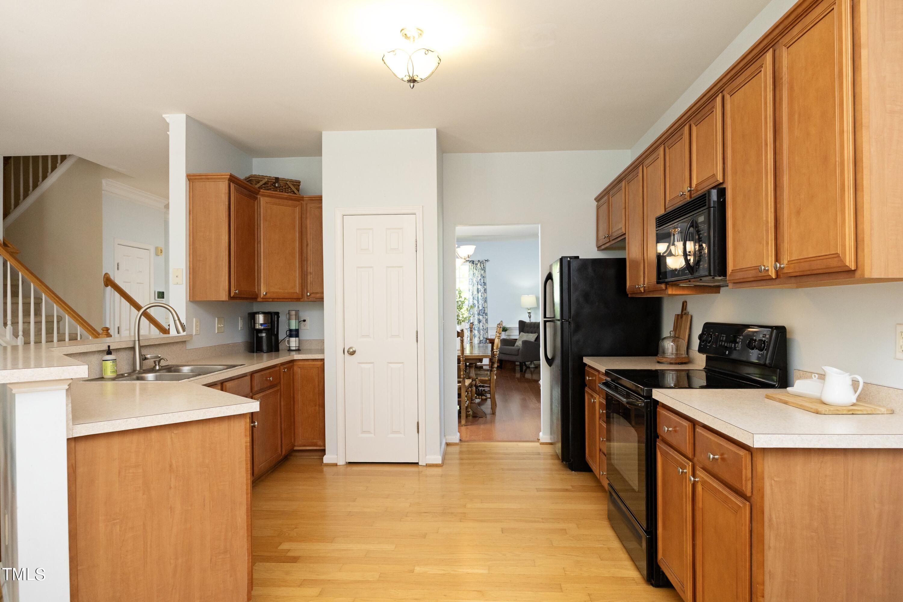 437 Powell Place Lane