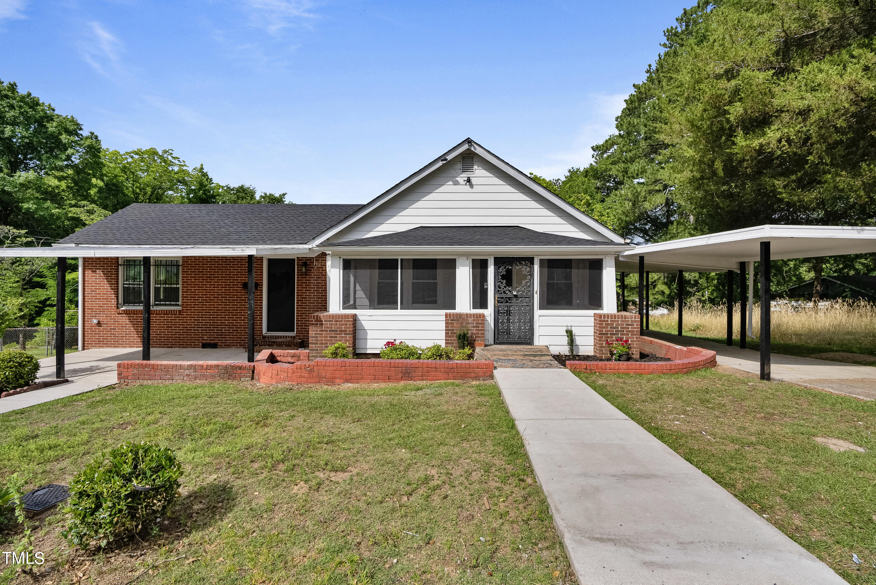 1613 Kendall Drive