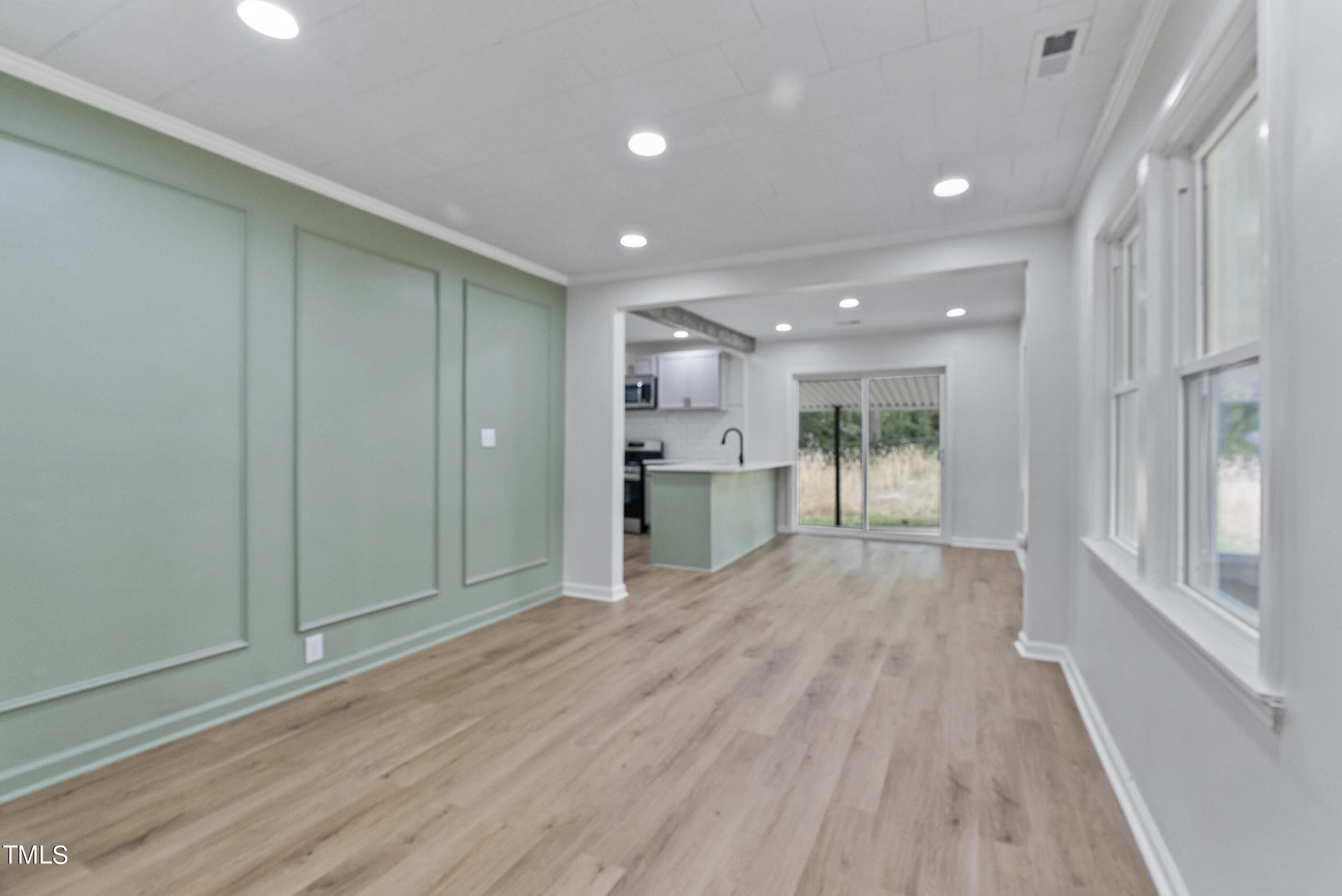 1613 Kendall Drive