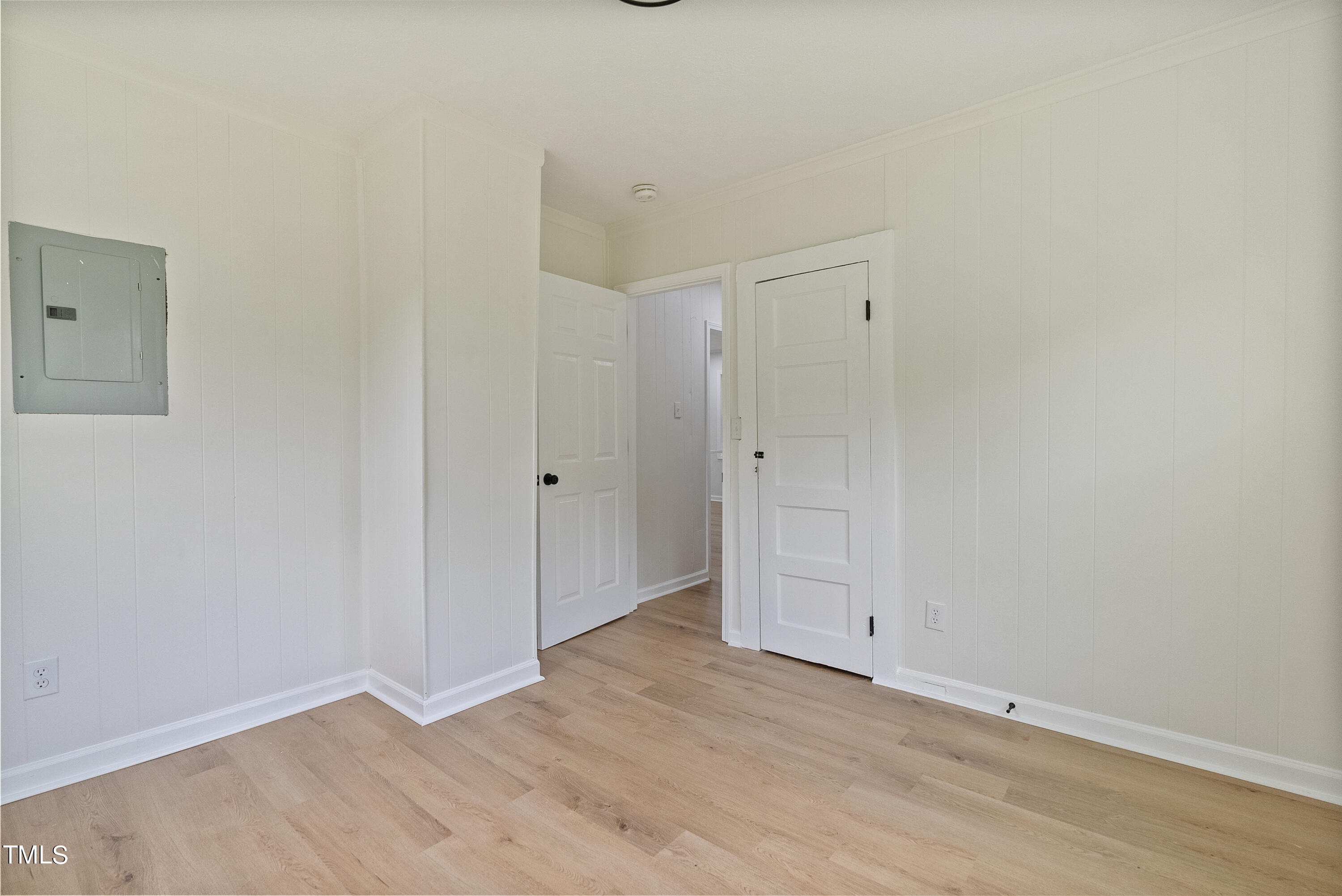 1613 Kendall Drive