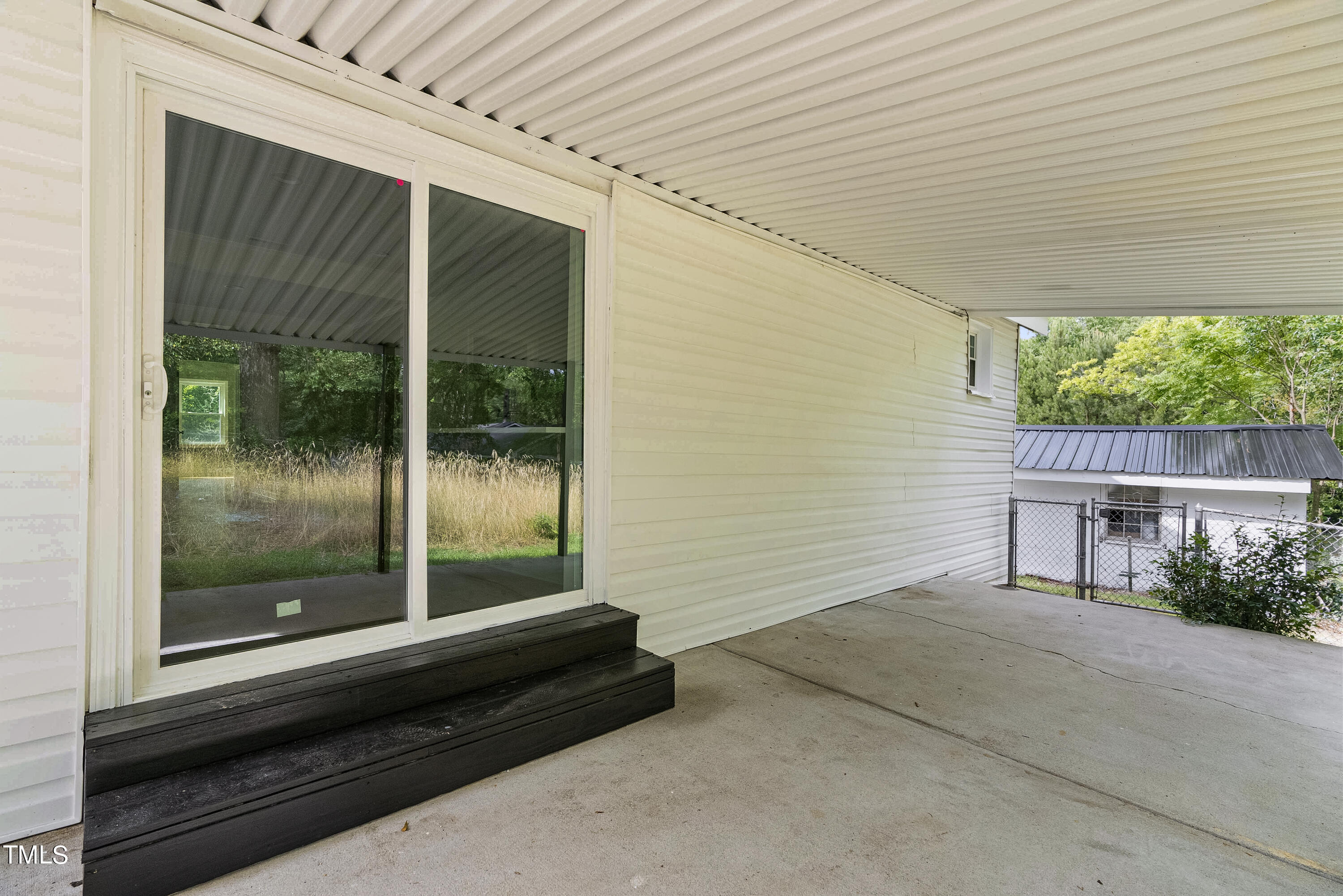 1613 Kendall Drive