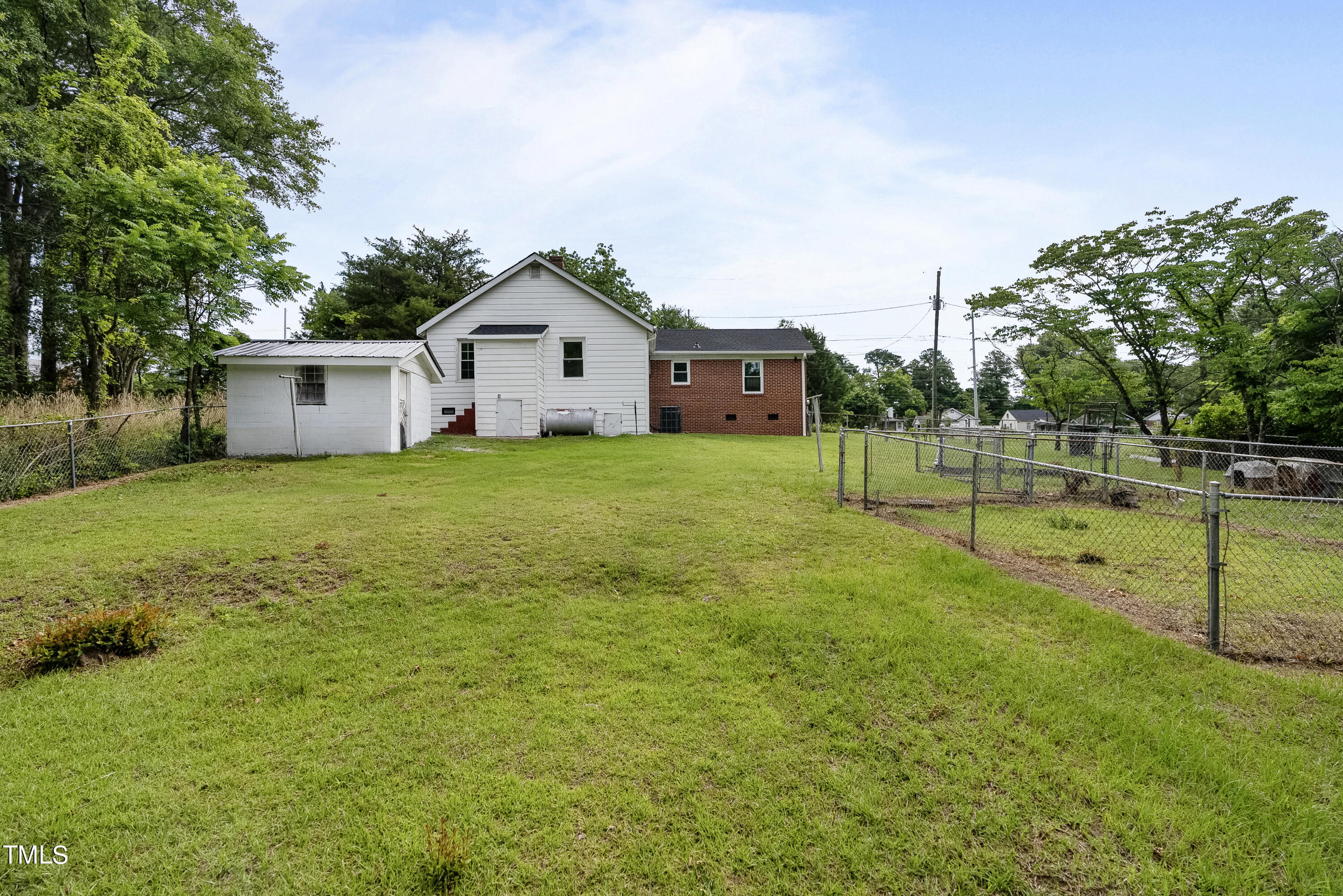 1613 Kendall Drive