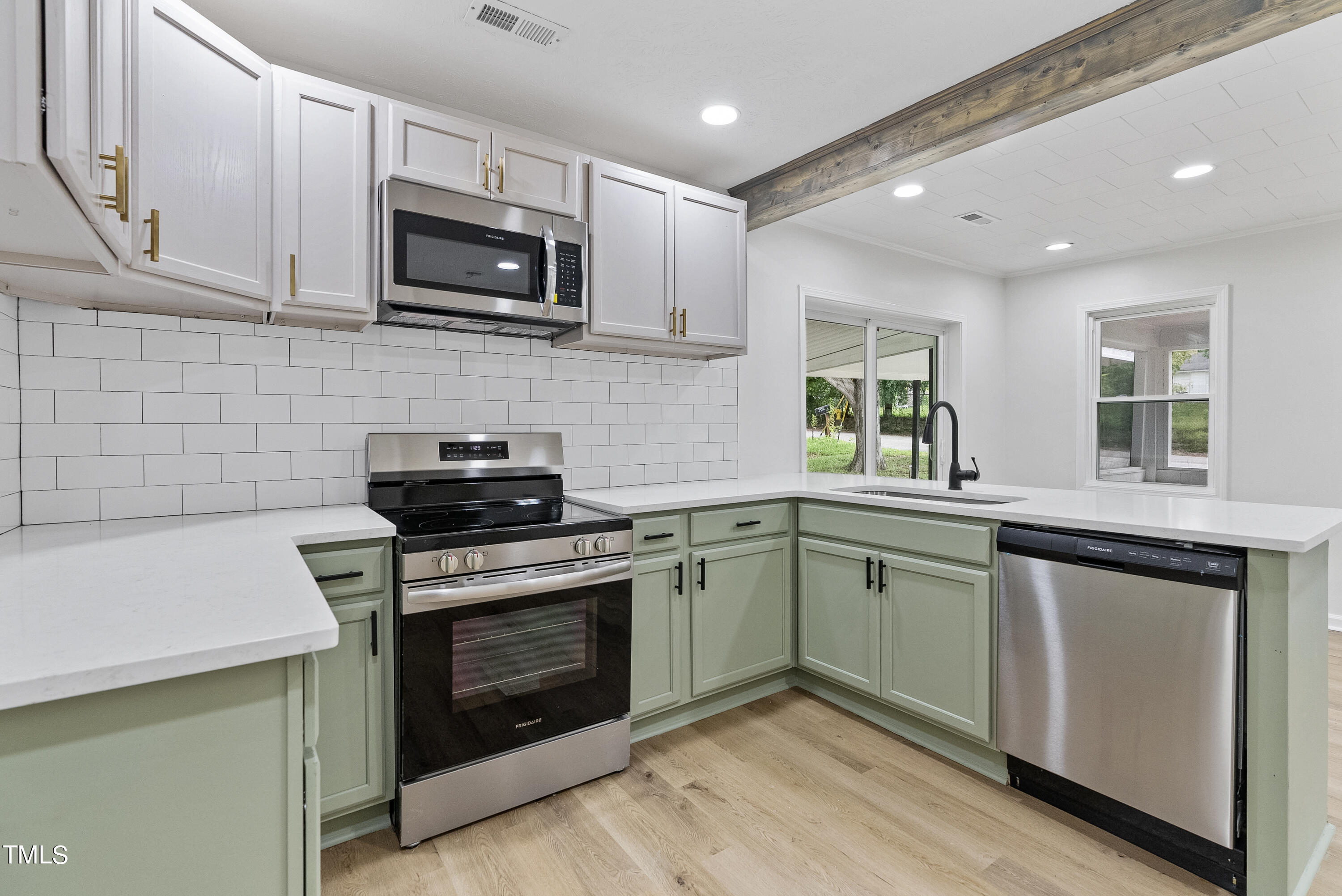 1613 Kendall Drive