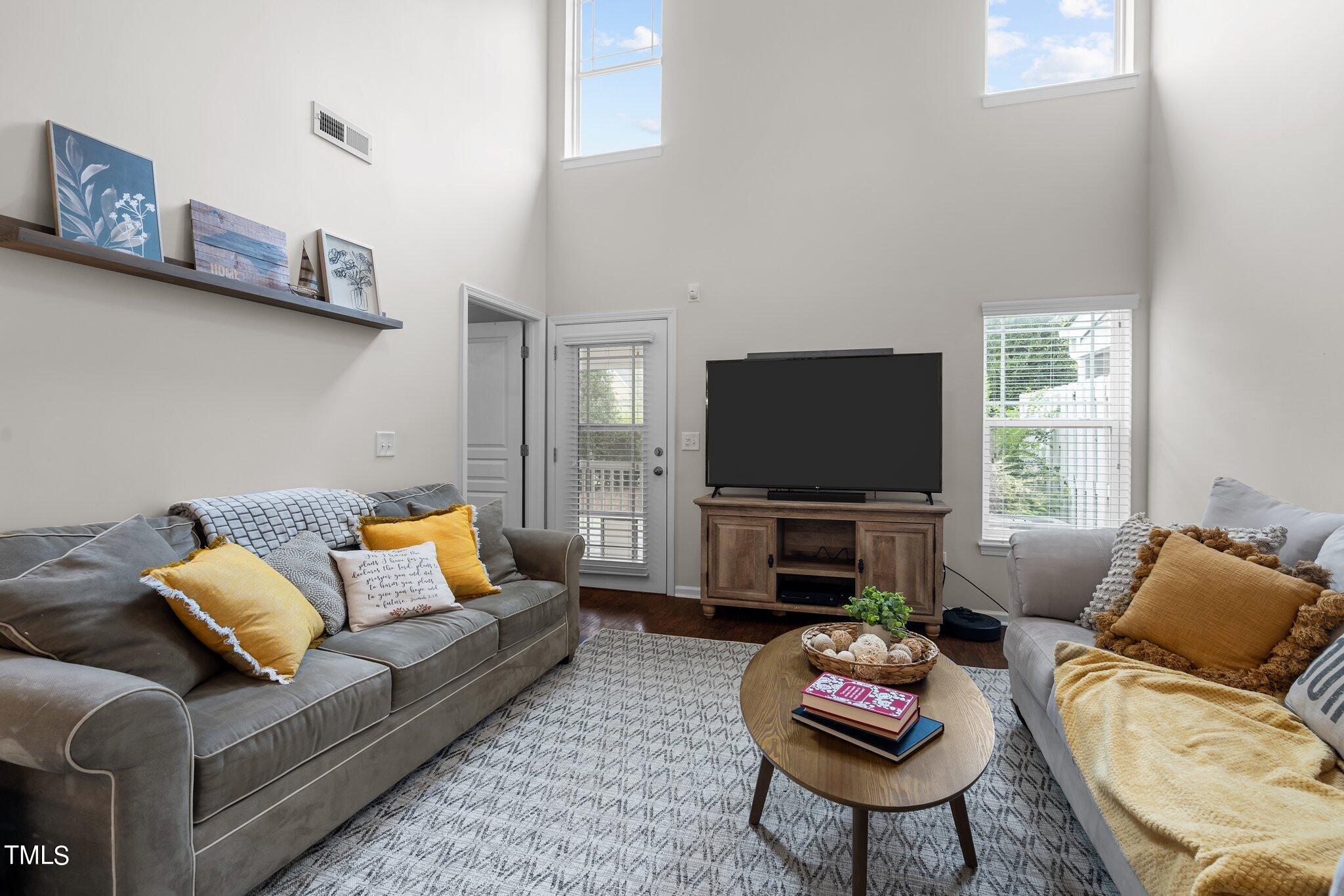 3309 Bartlett Circle