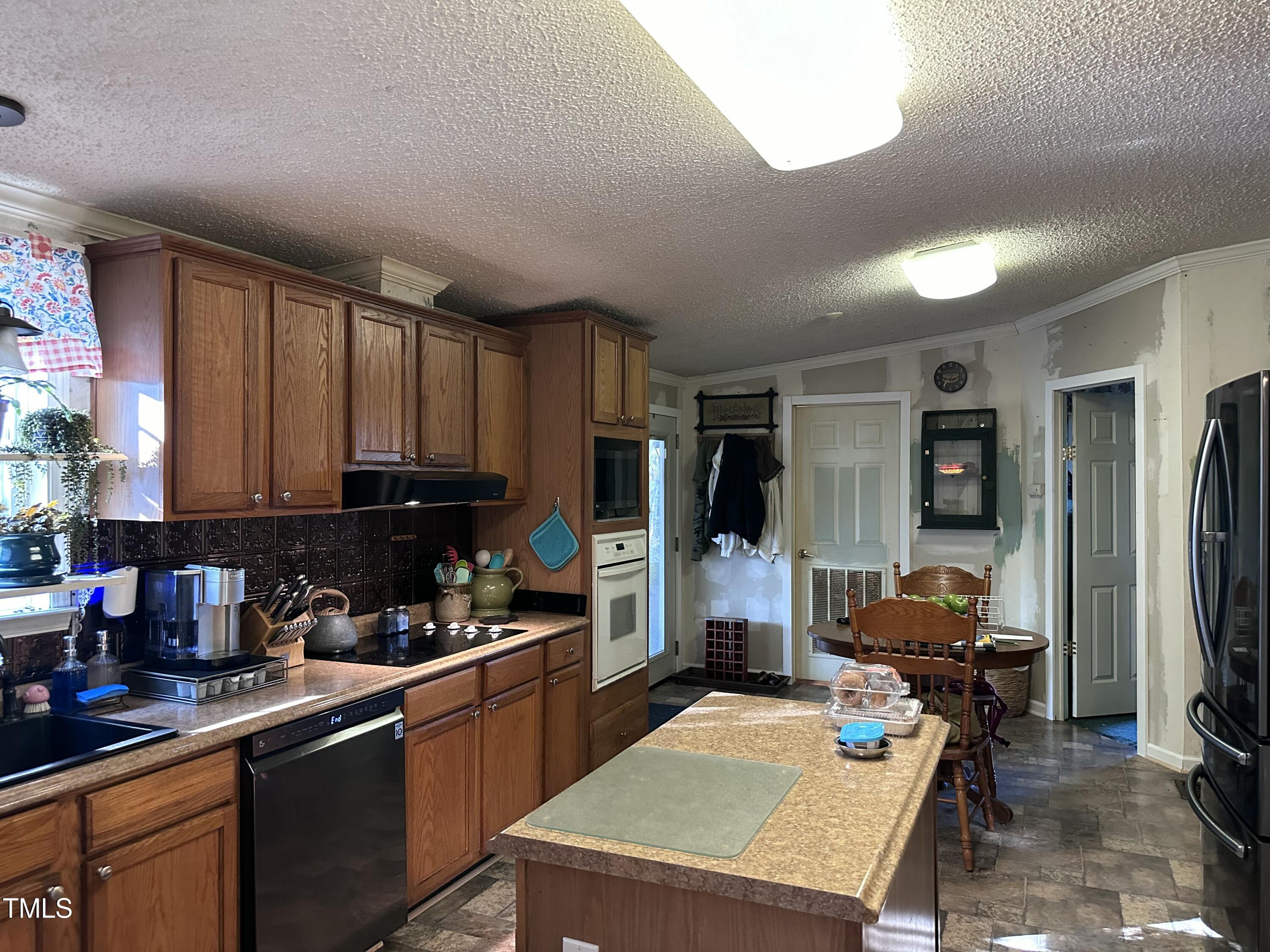 312 Lang Court
