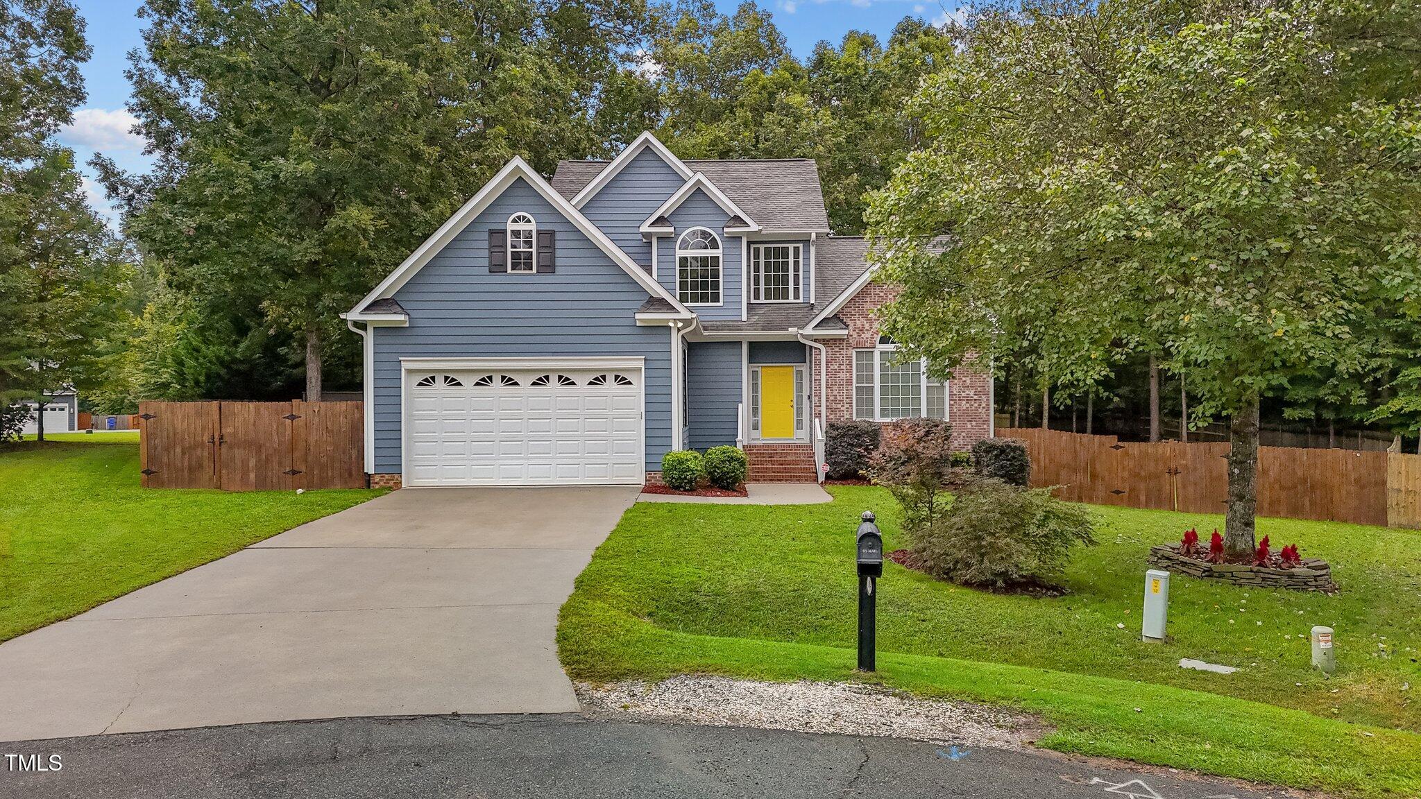 104 Straywick Court