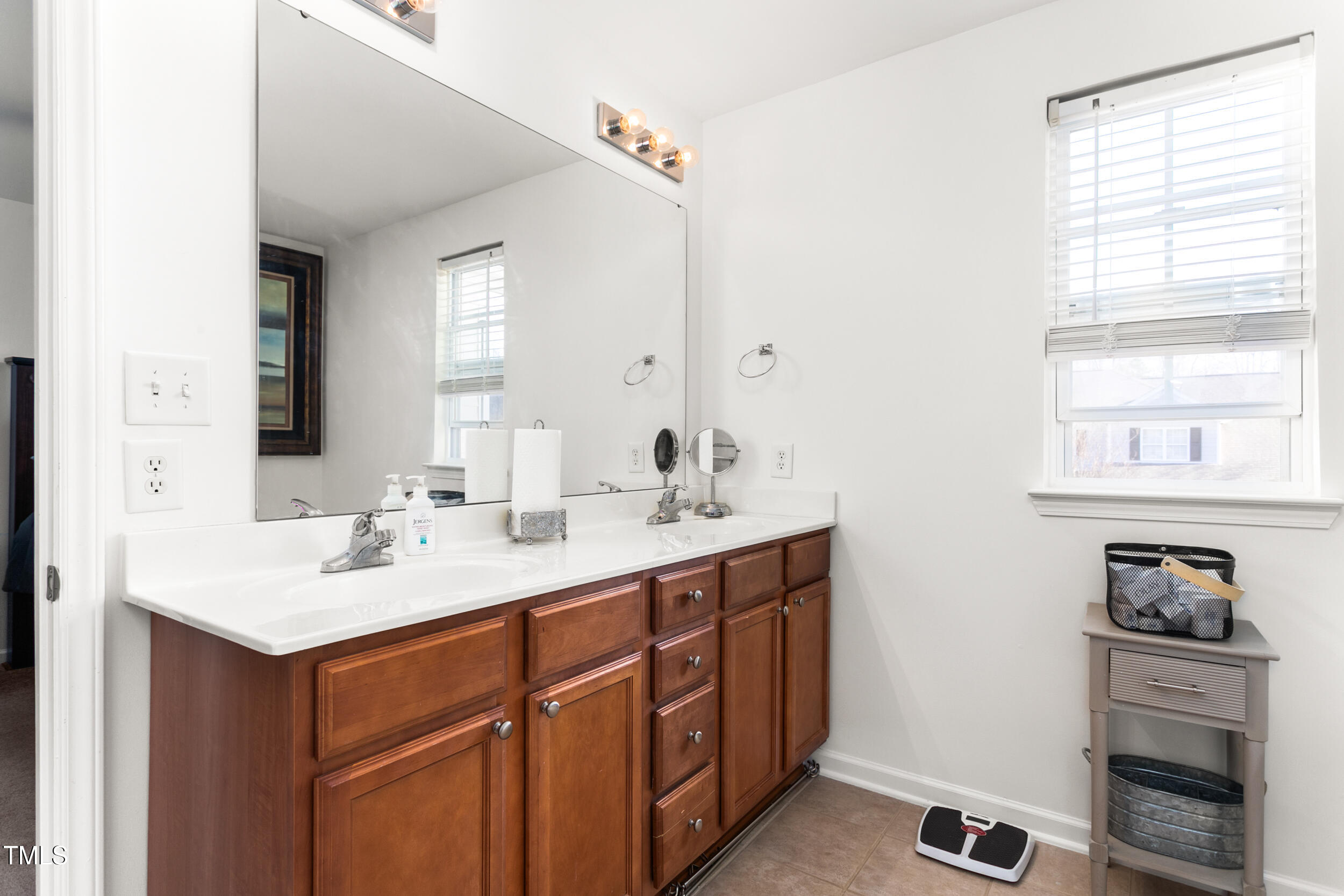 603 Oakfield Trail
