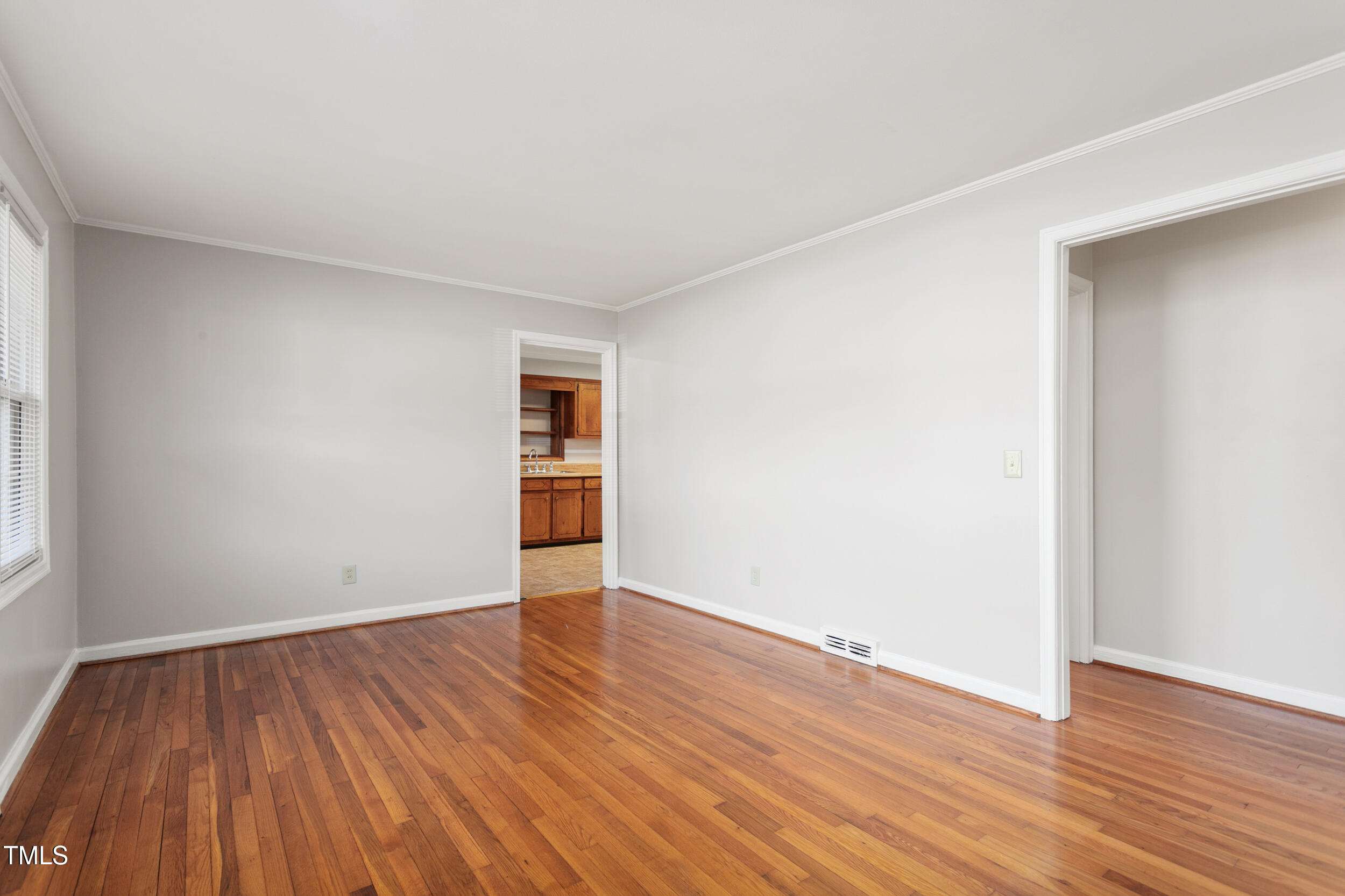 203 Oakgrove Drive
