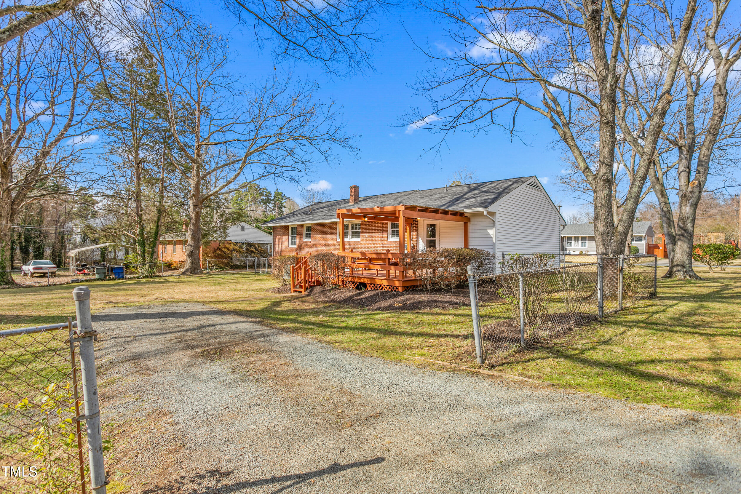 203 Oakgrove Drive