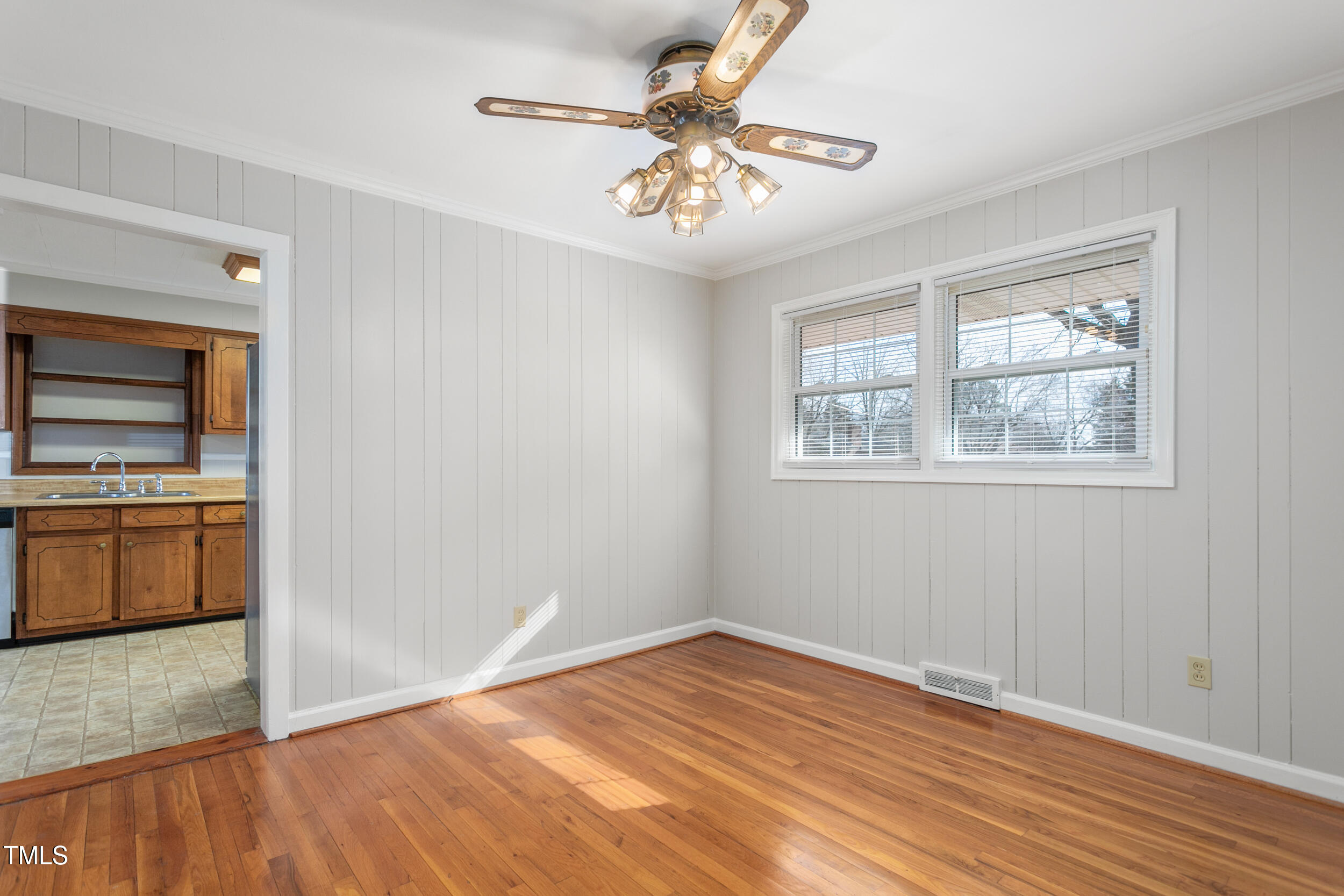 203 Oakgrove Drive
