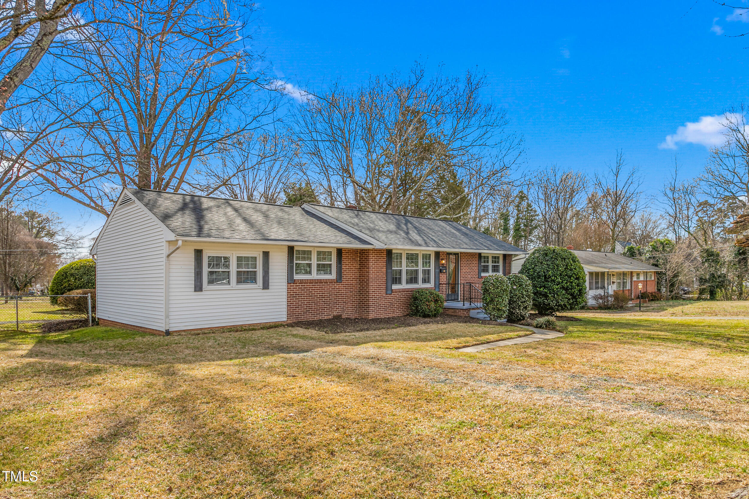 203 Oakgrove Drive