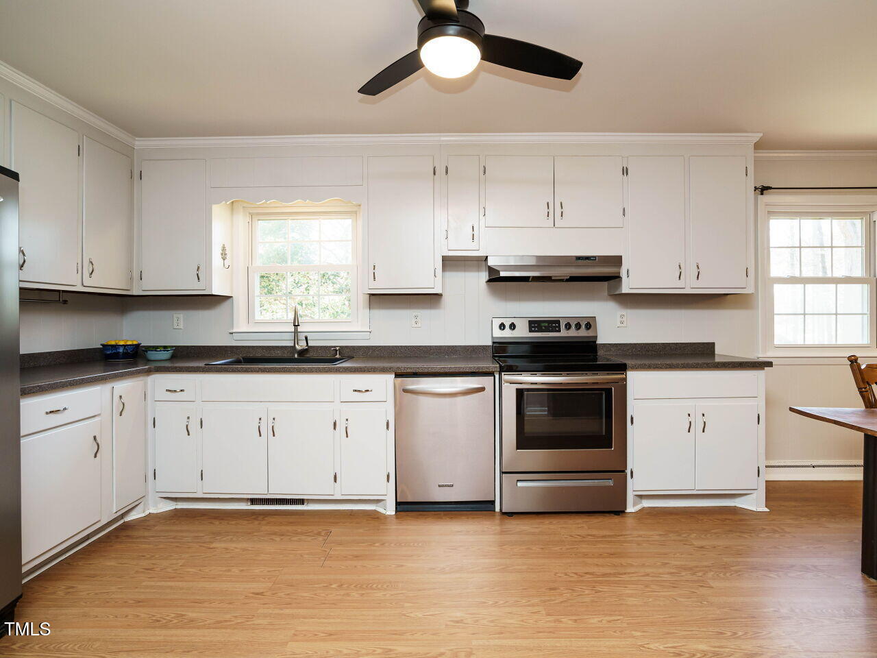 2201 Spring Lane