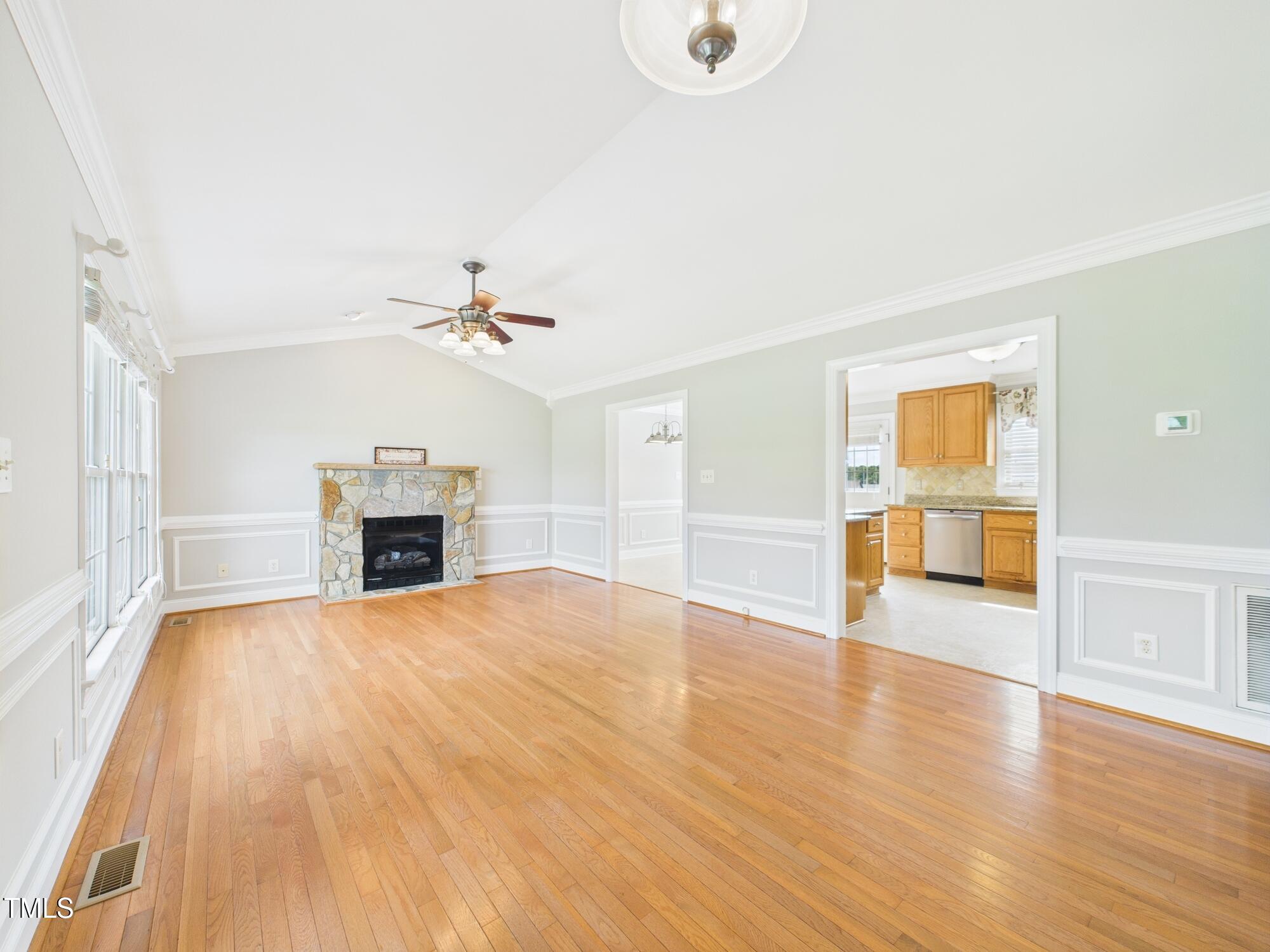 60 Crestridge Drive