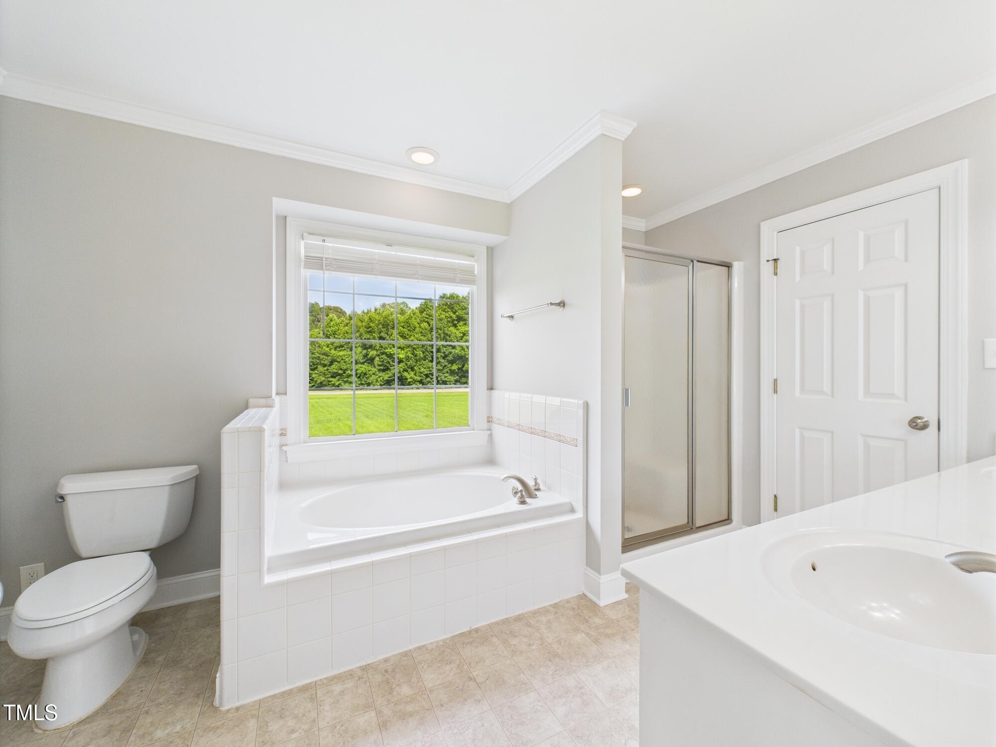 60 Crestridge Drive