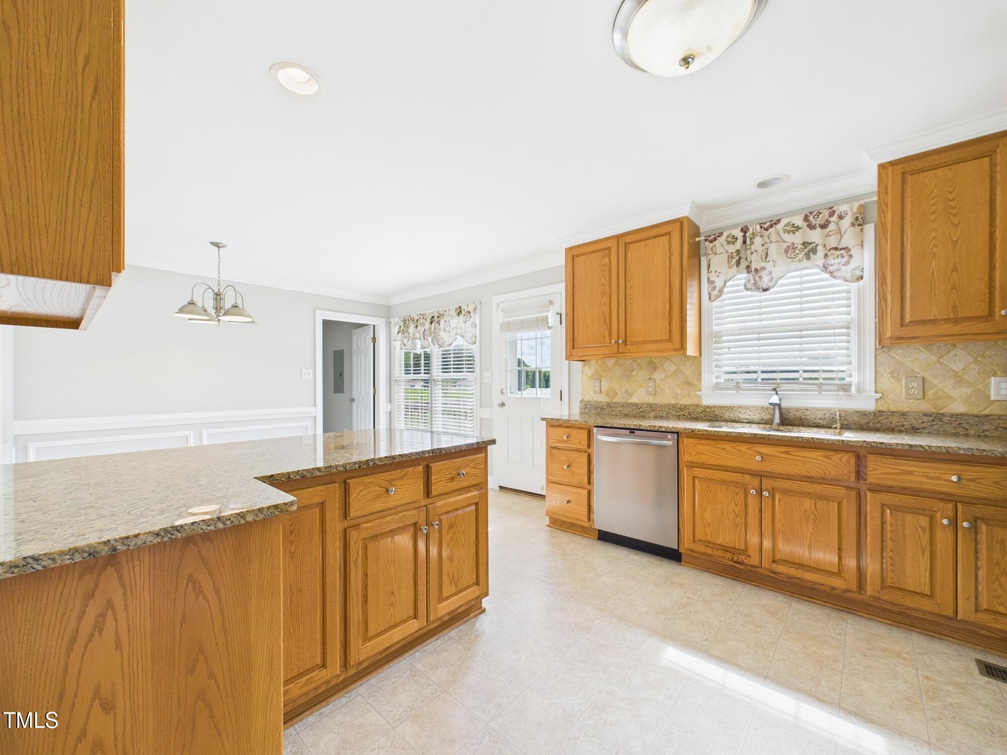 60 Crestridge Drive