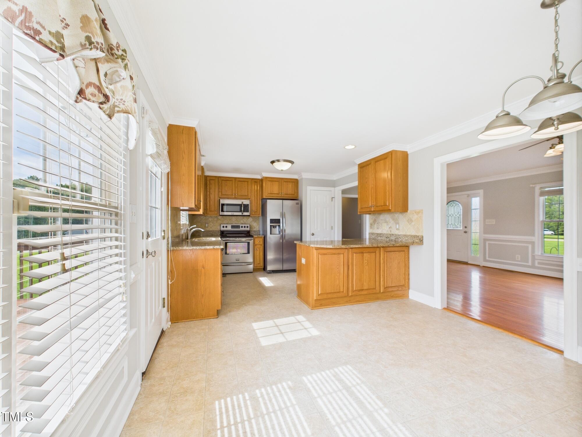 60 Crestridge Drive