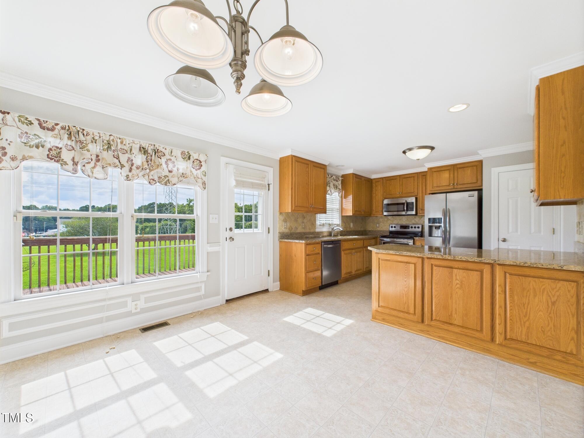 60 Crestridge Drive
