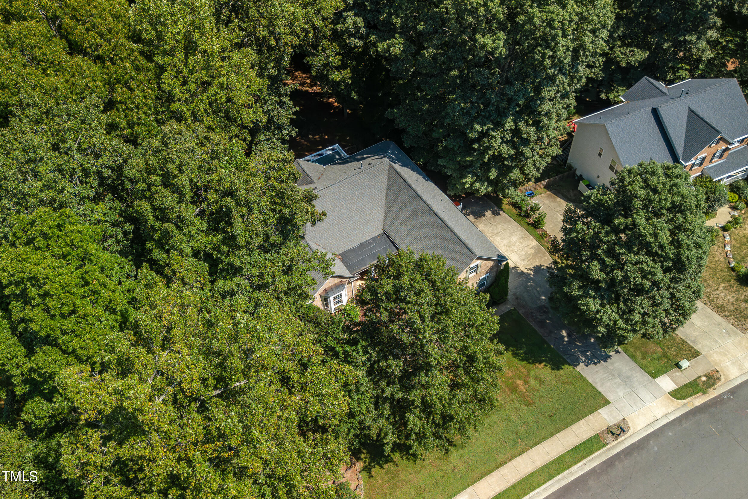 1406 Ainsworth Boulevard
