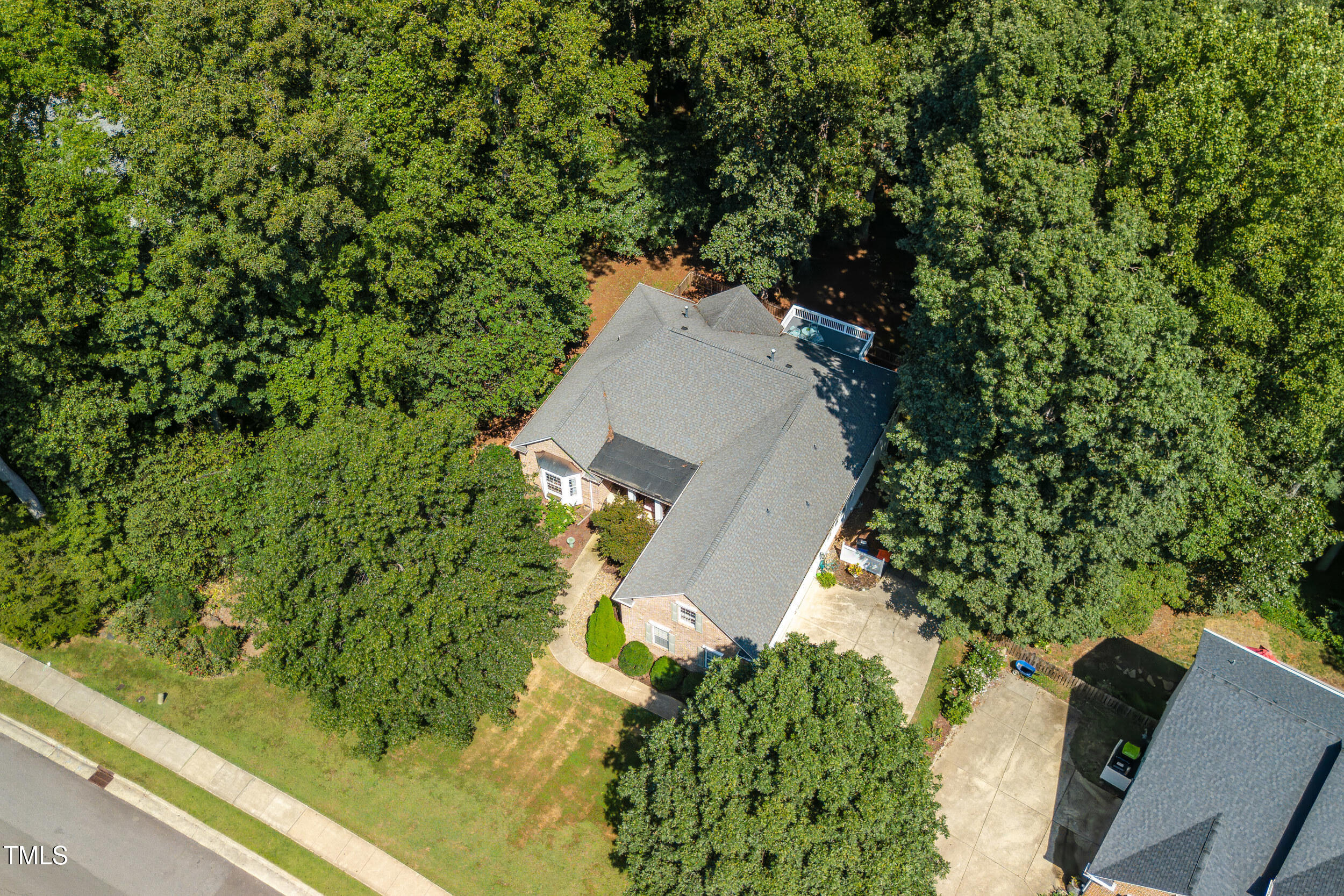 1406 Ainsworth Boulevard
