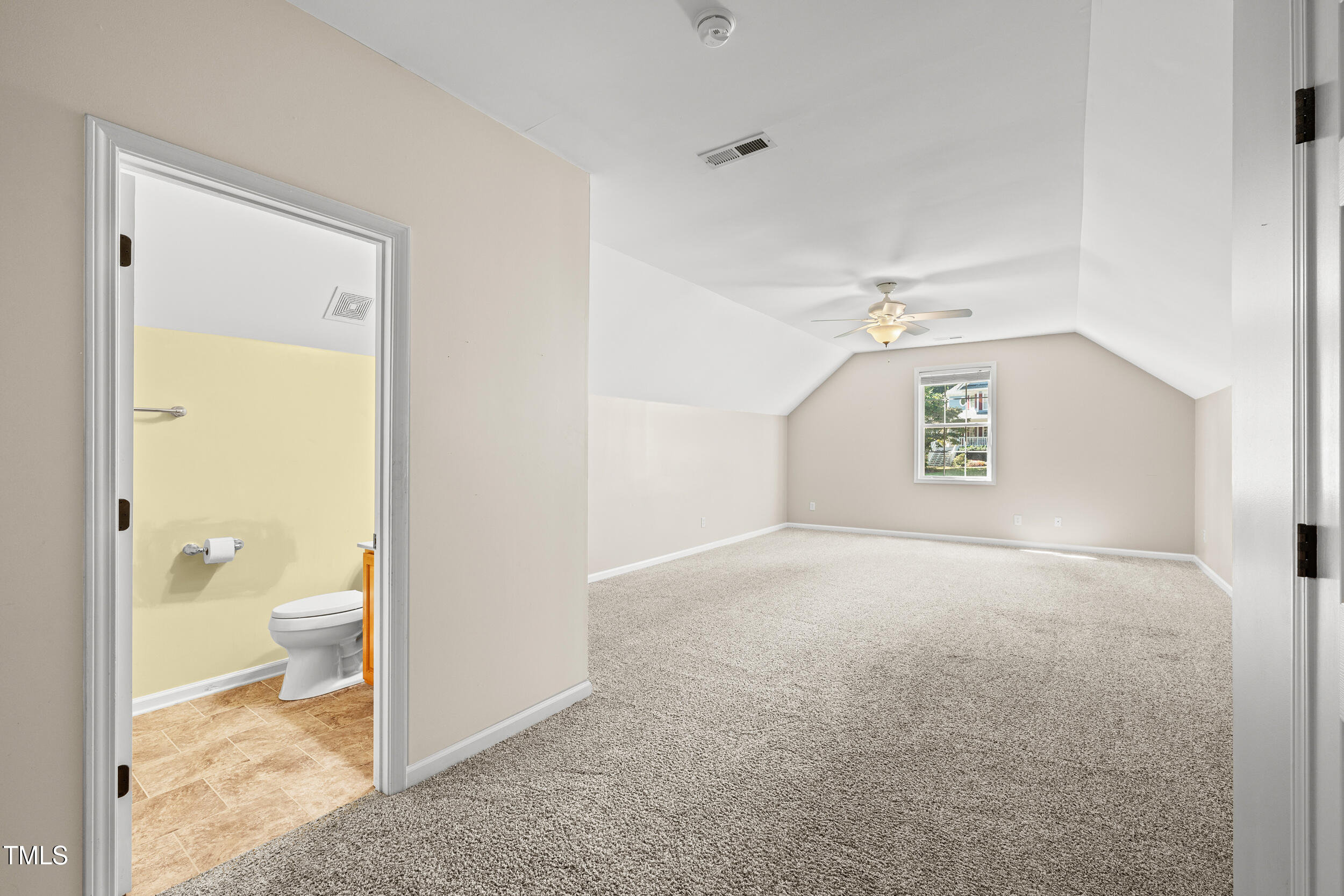 1406 Ainsworth Boulevard