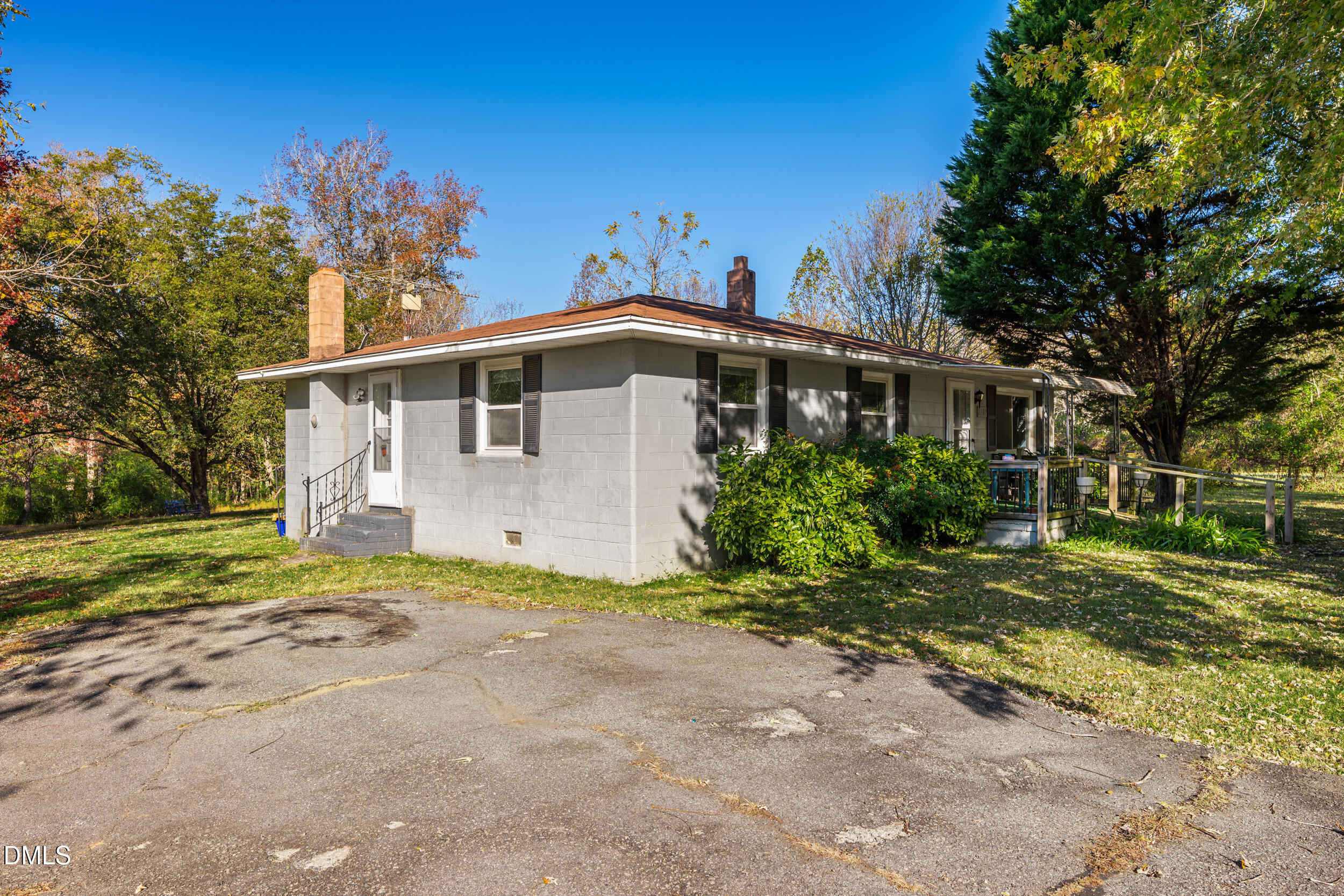 2707 Moorefields Road, Hillsborough