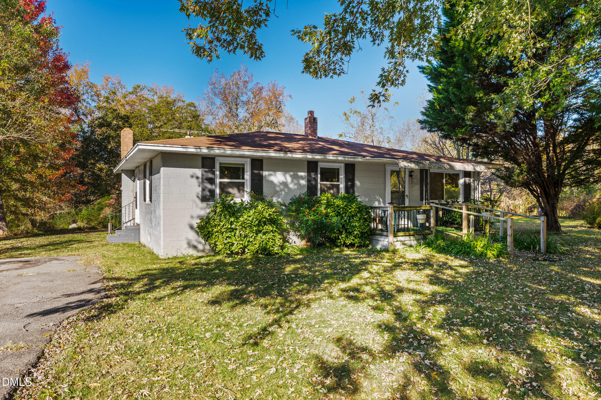2707 Moorefields Road, Hillsborough