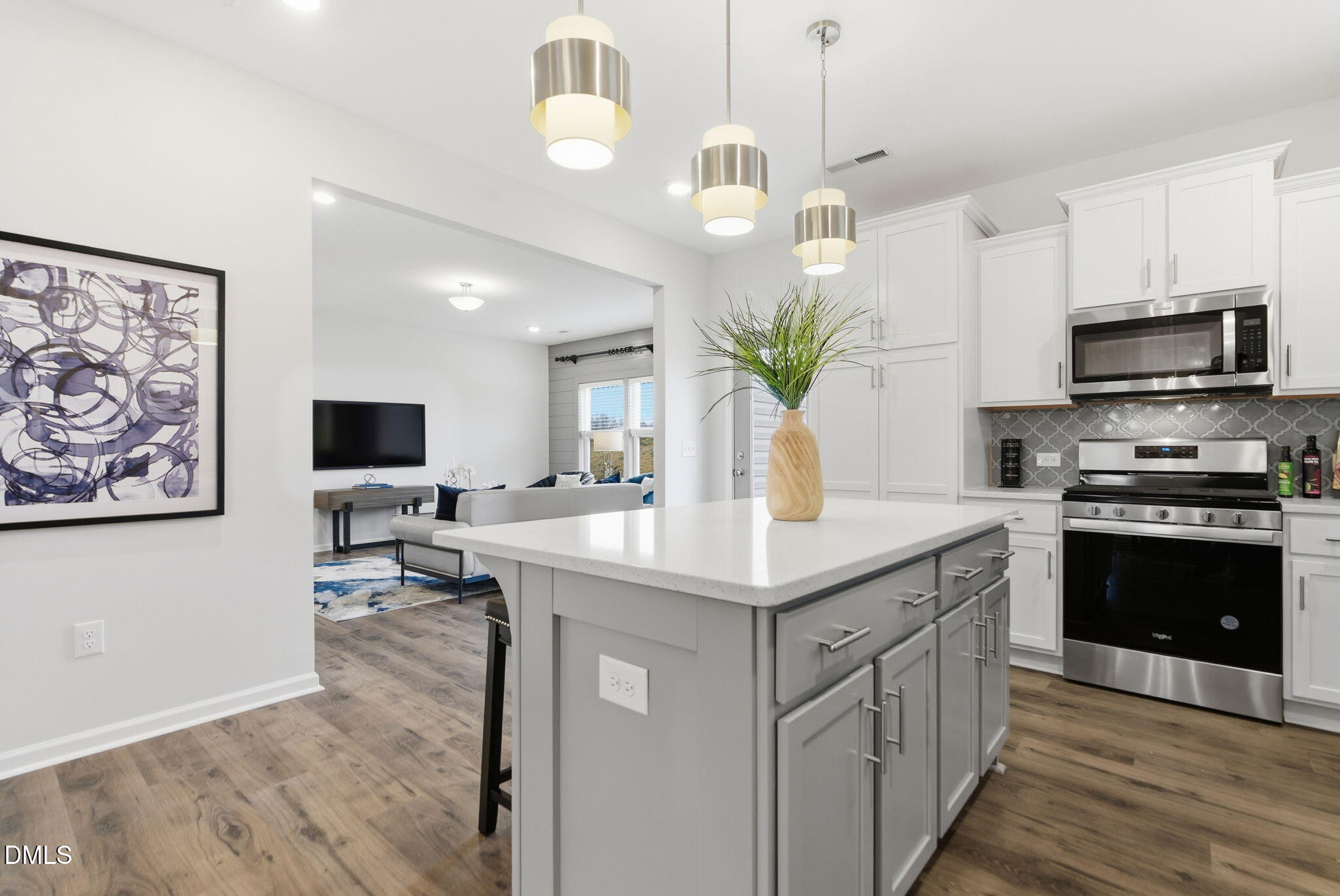 7005 Grainfield Road