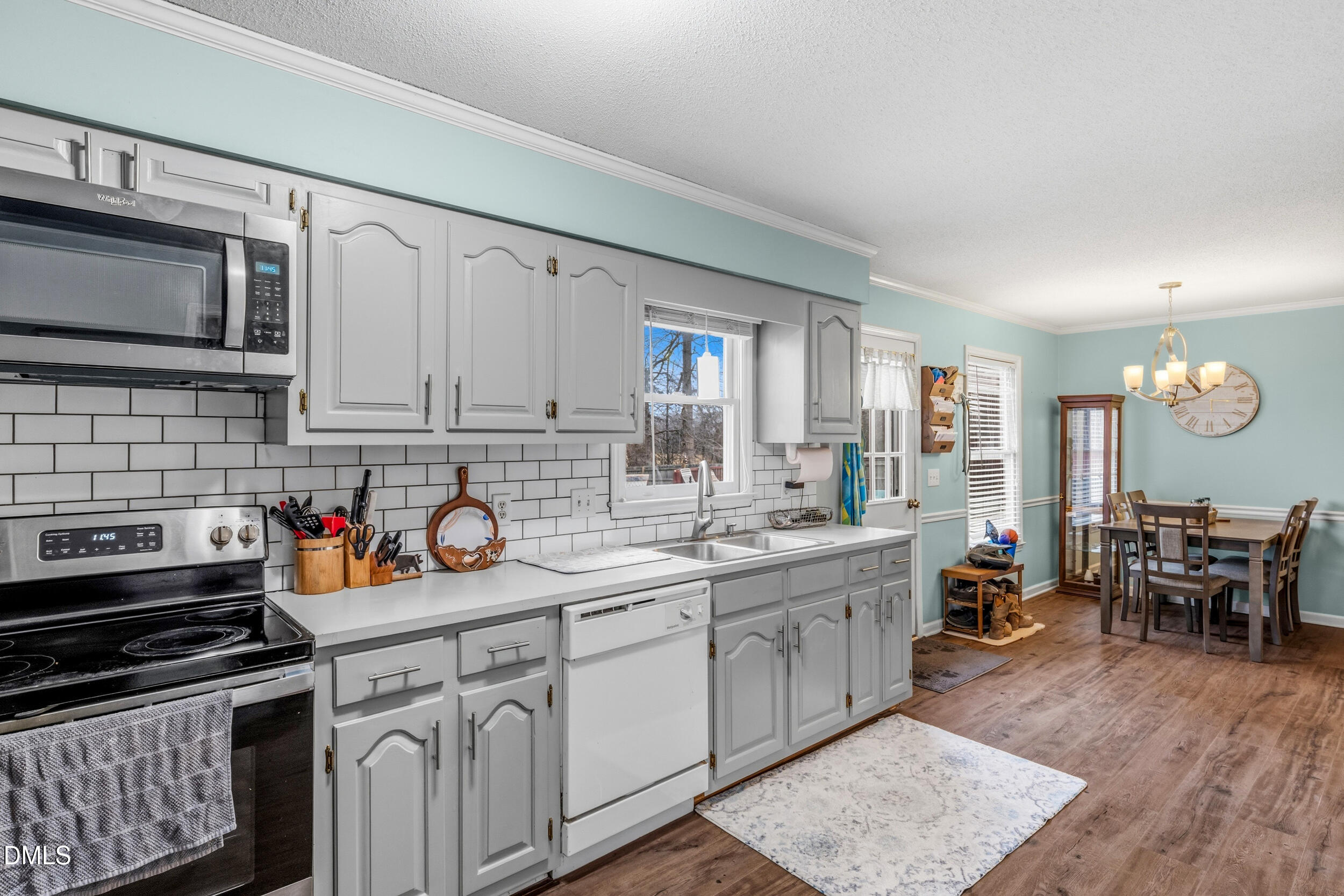 3316 Golden Oaks Drive