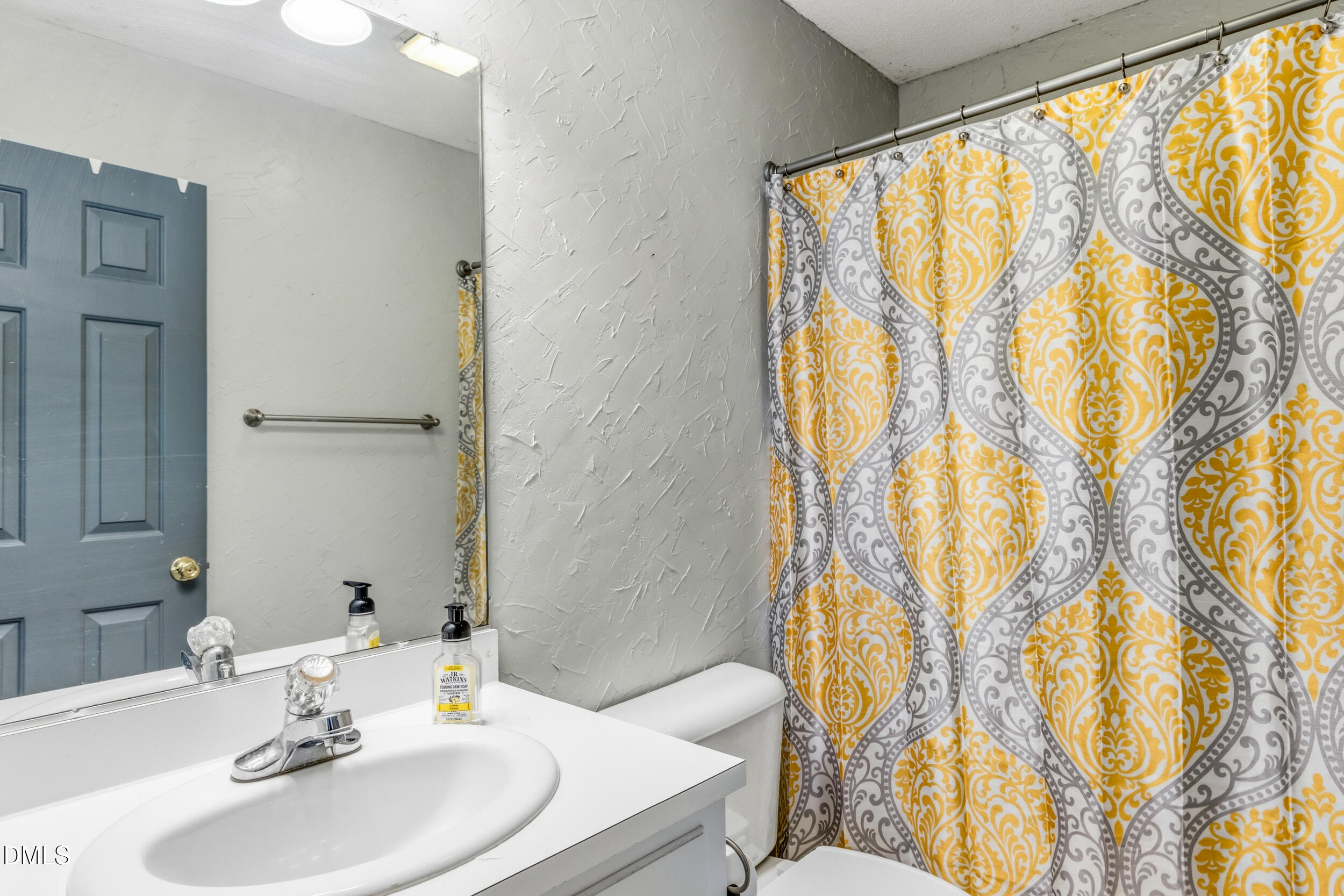 3316 Golden Oaks Drive