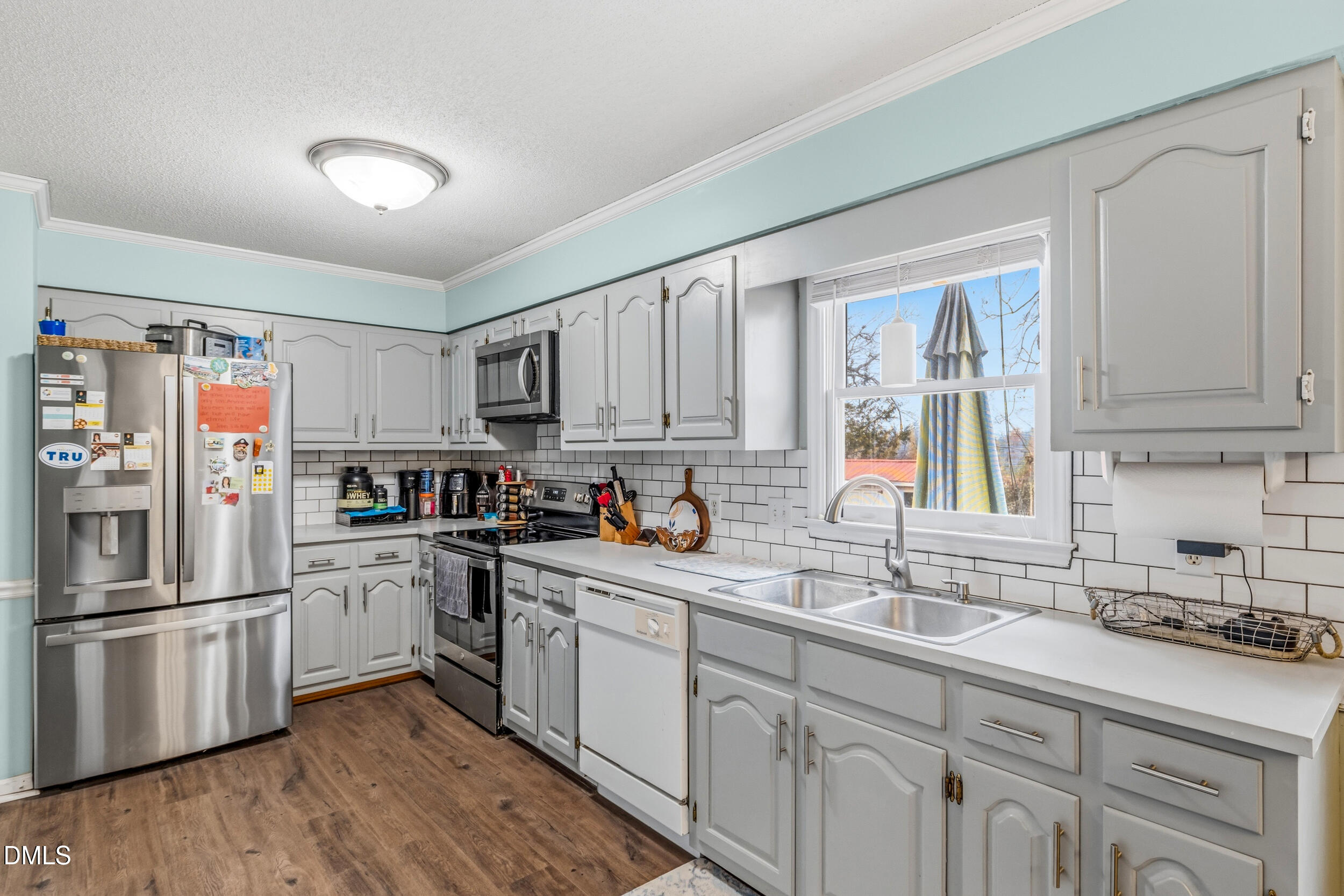 3316 Golden Oaks Drive