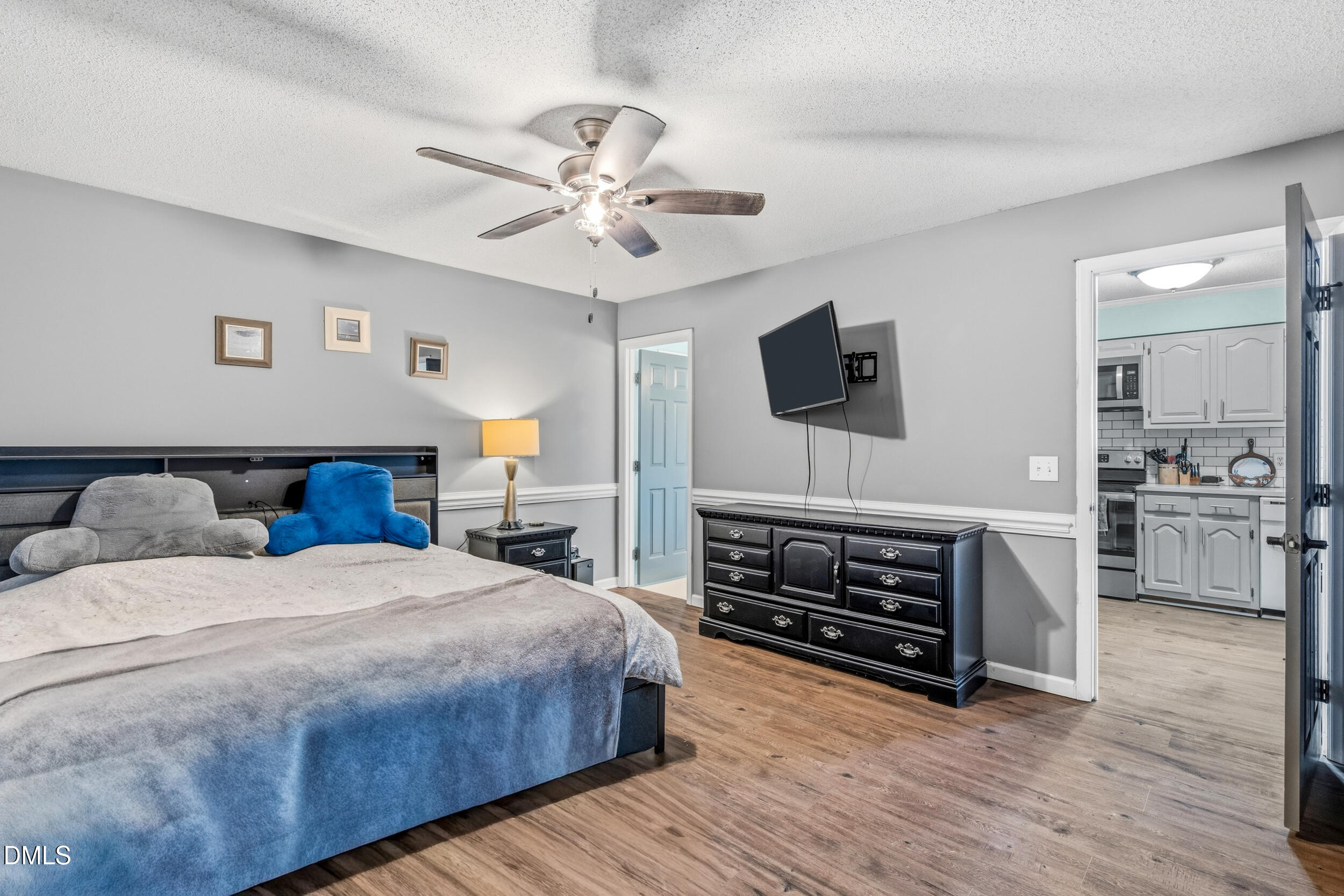 3316 Golden Oaks Drive