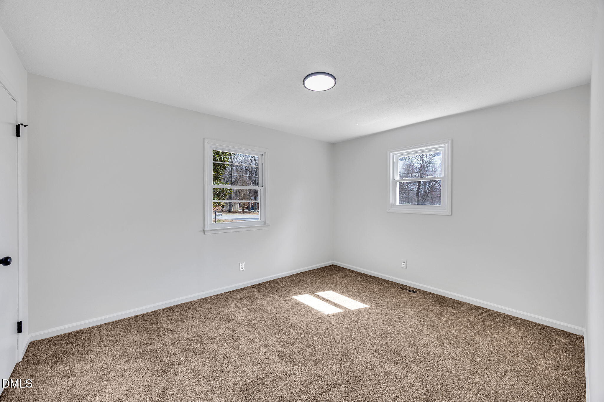 601 Crestview Drive
