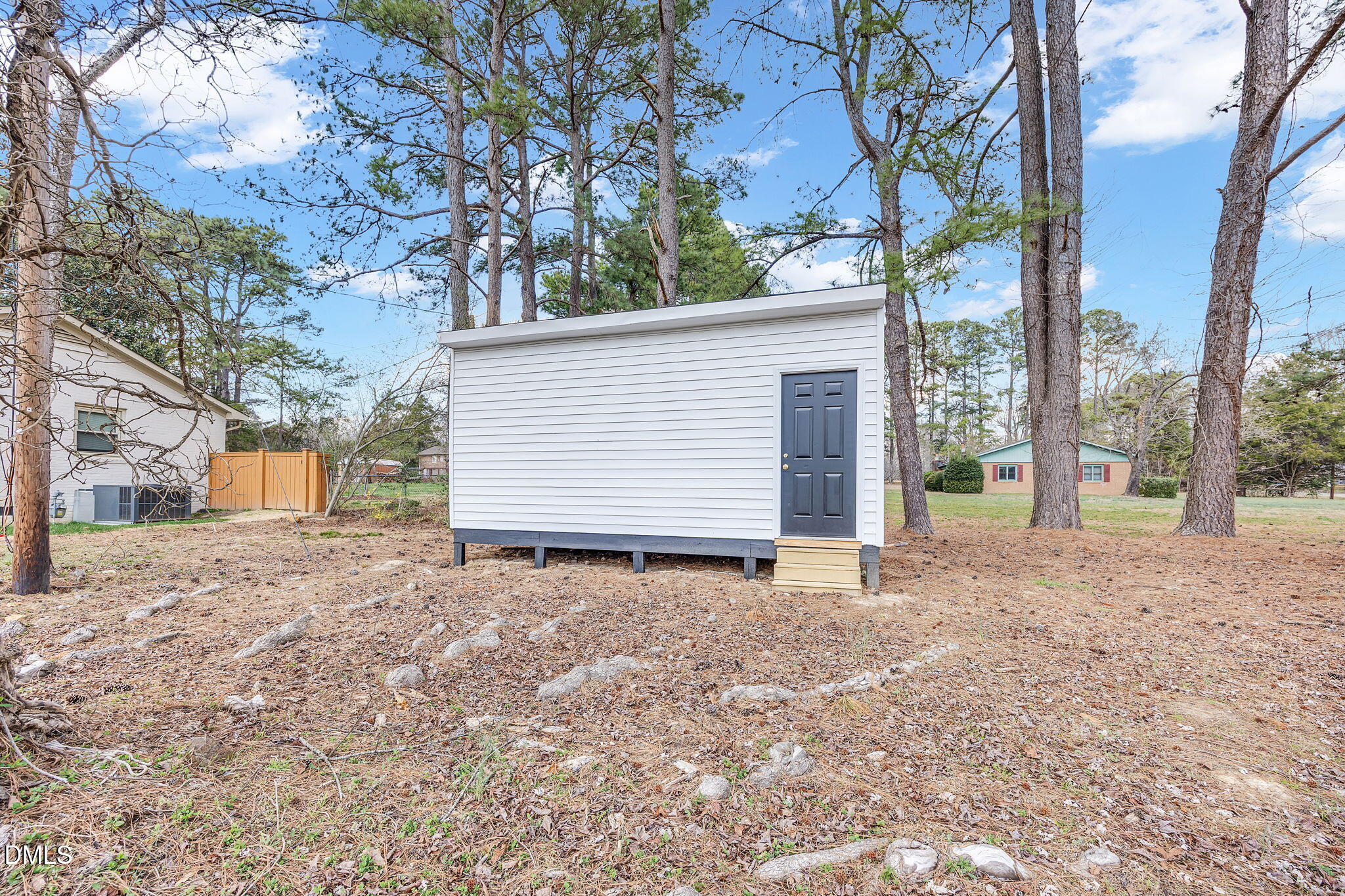 601 Crestview Drive