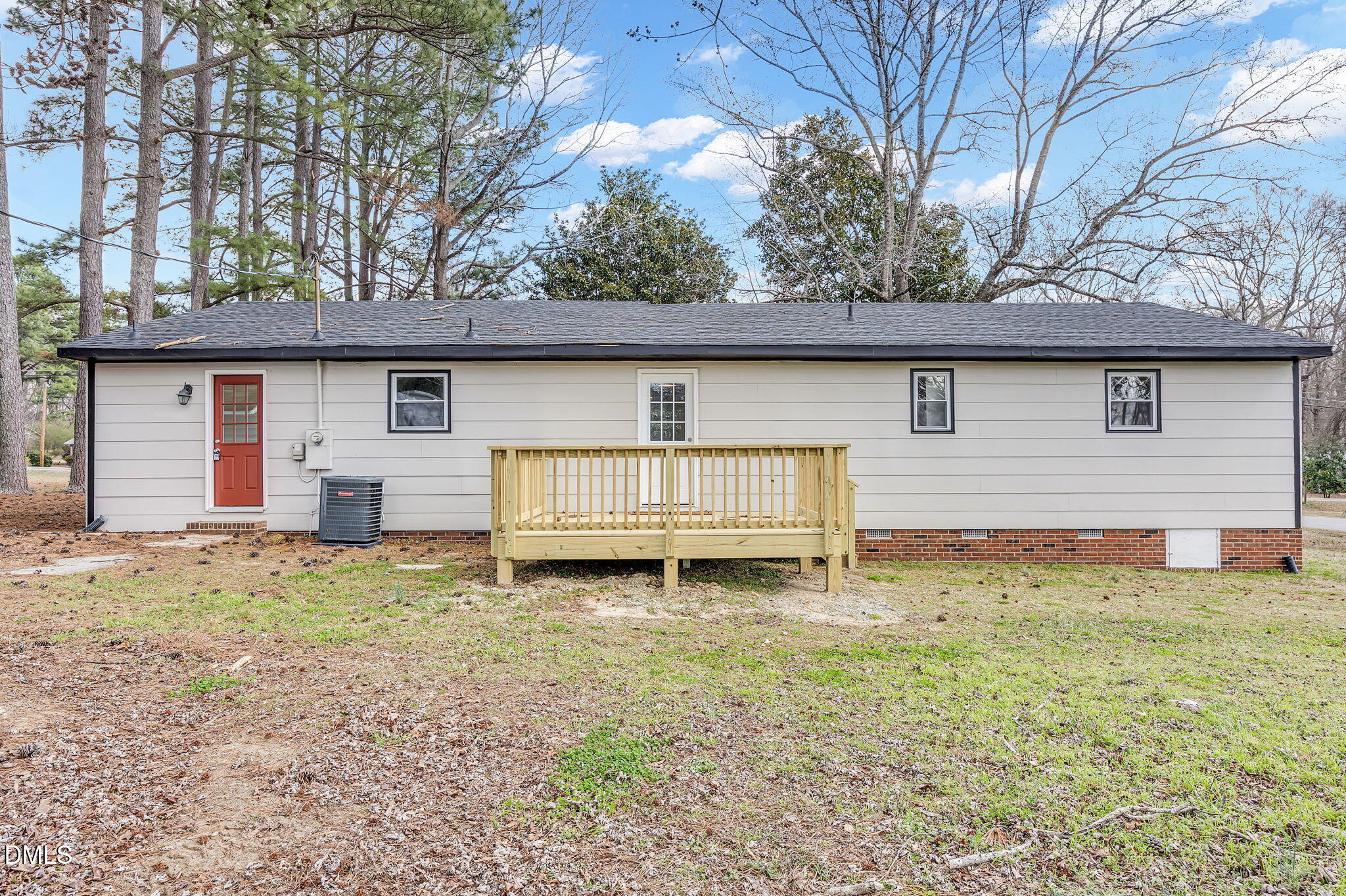 601 Crestview Drive