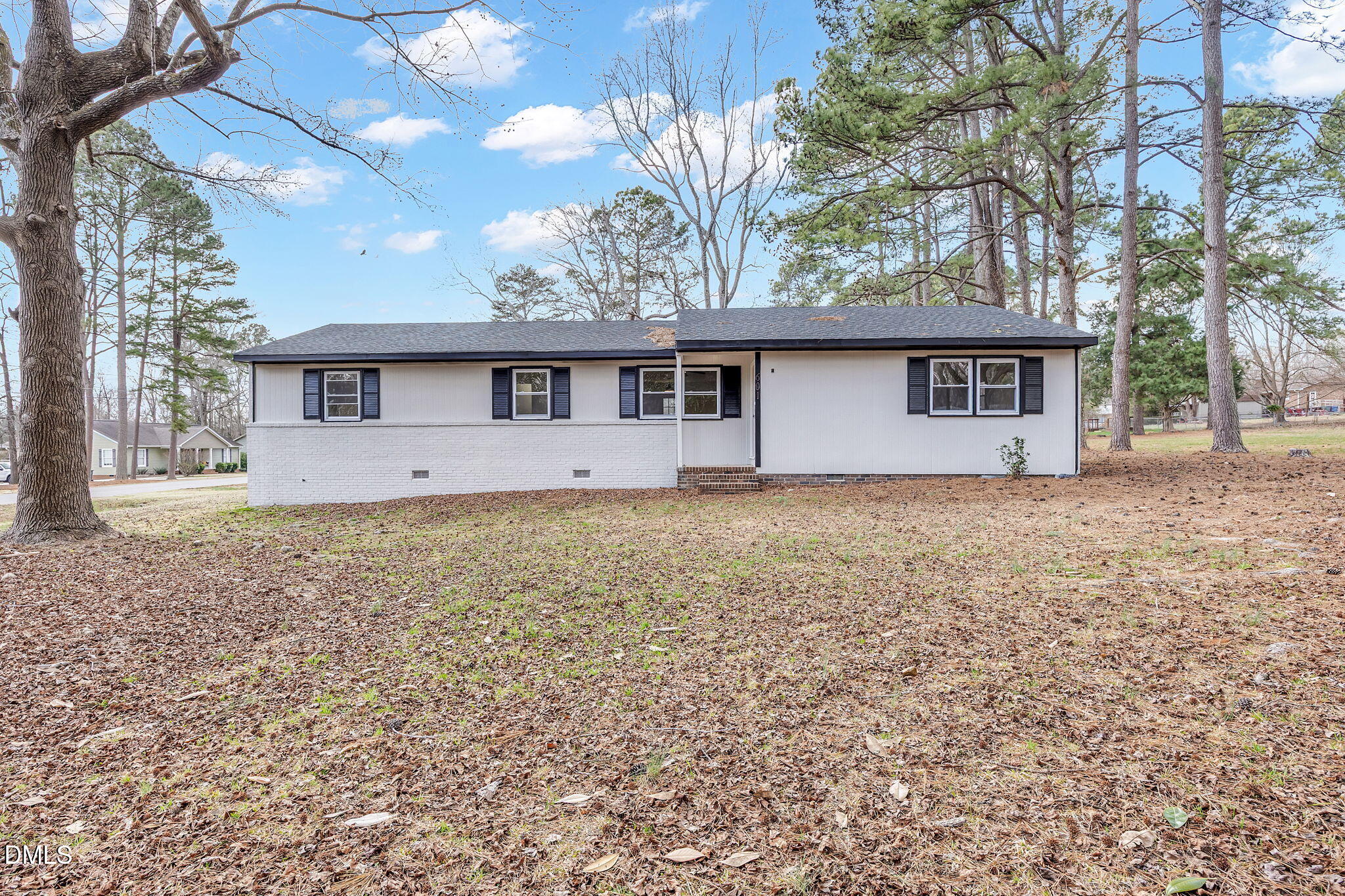 601 Crestview Drive