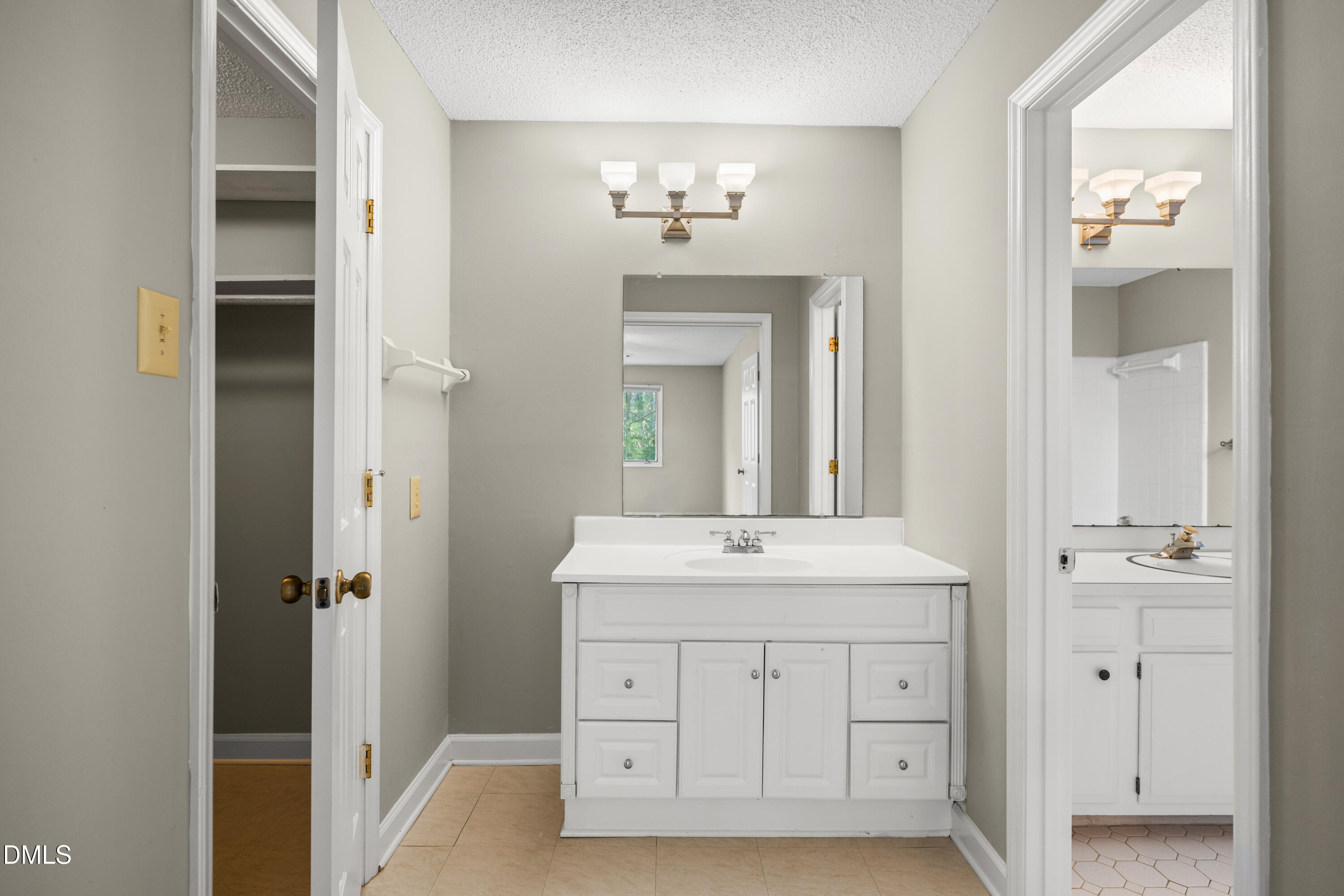 201 Monticello Avenue