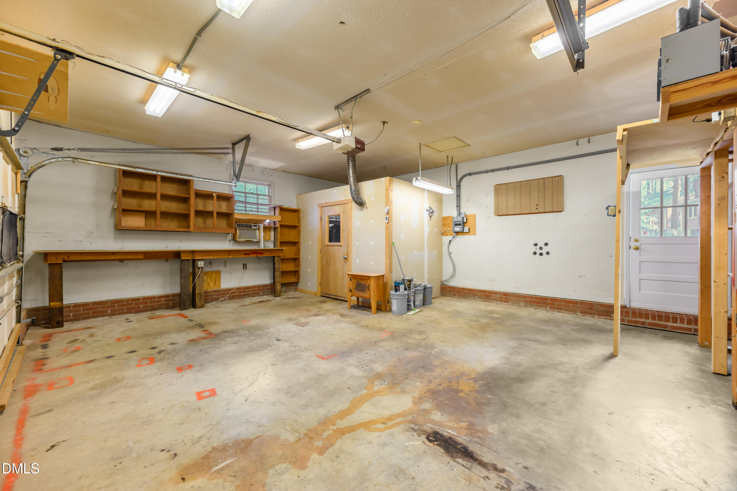 201 Monticello Avenue