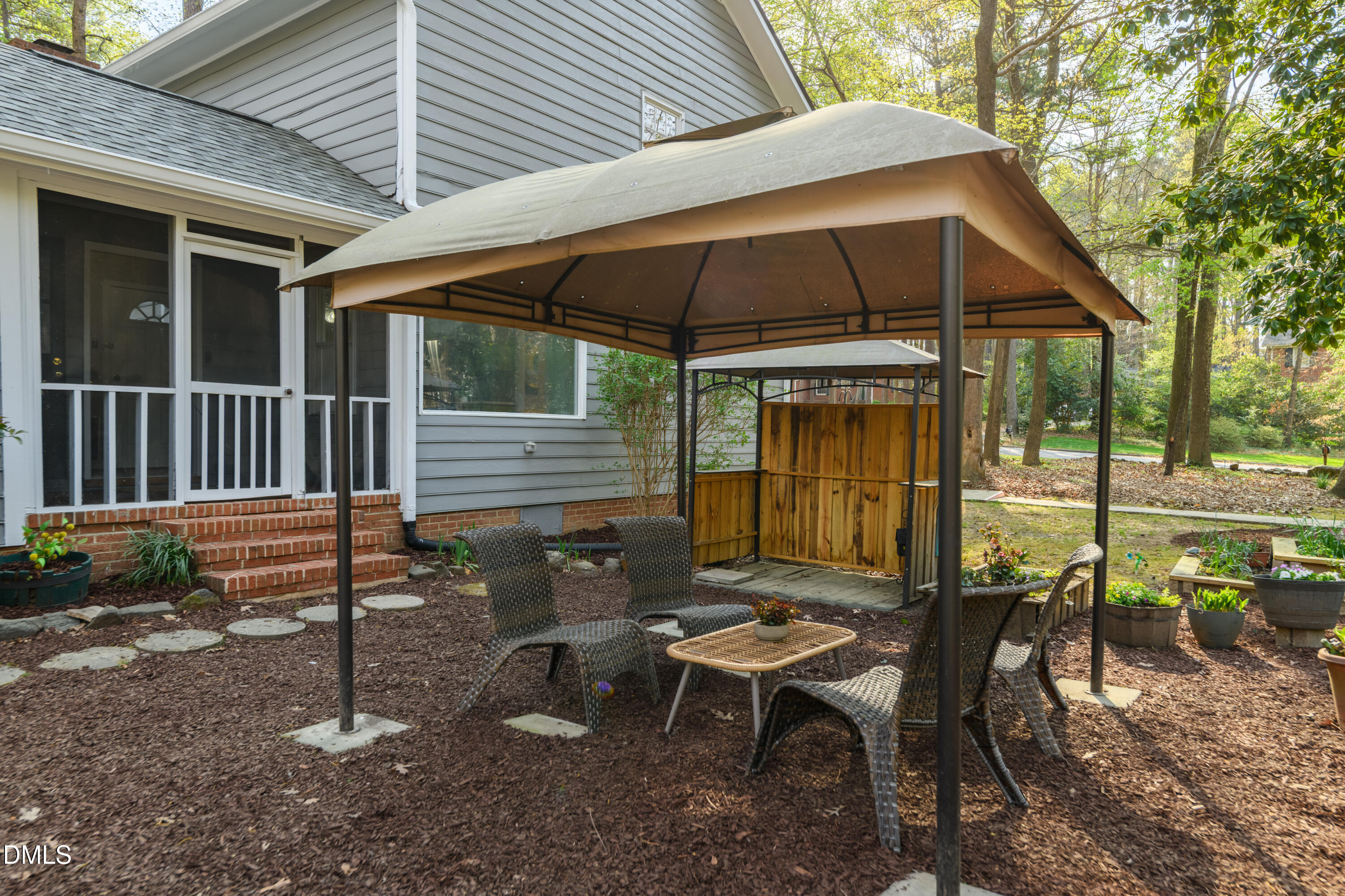 201 Monticello Avenue