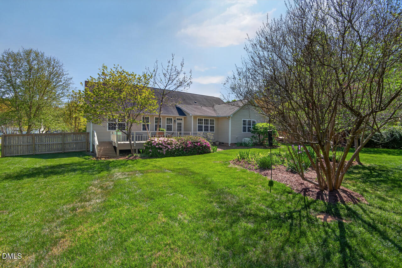 212 Climbing Aster Court