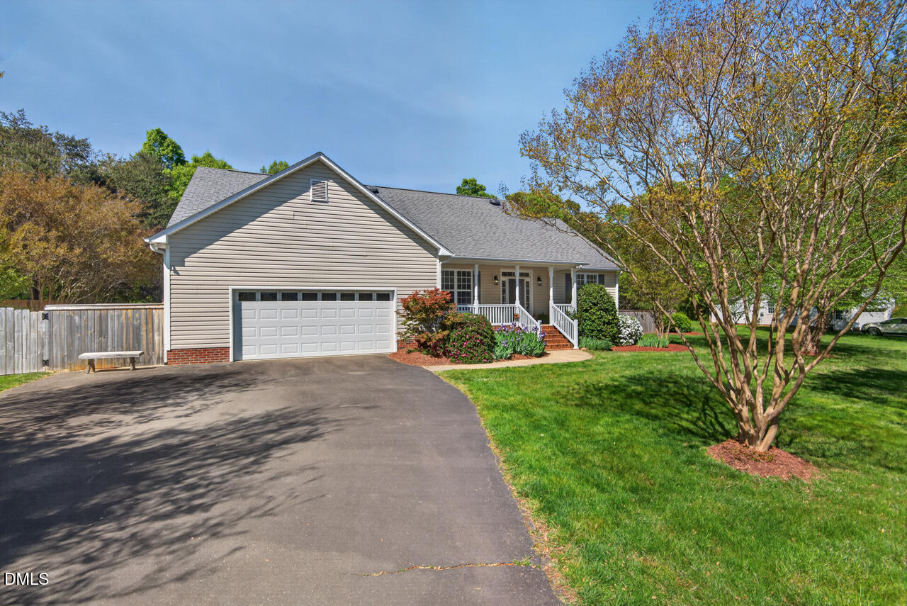 212 Climbing Aster Court
