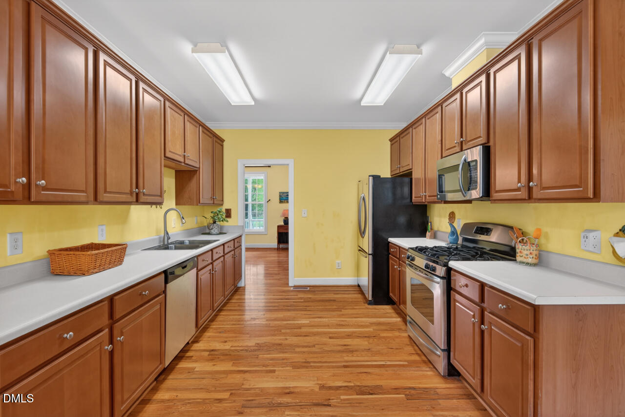 212 Climbing Aster Court