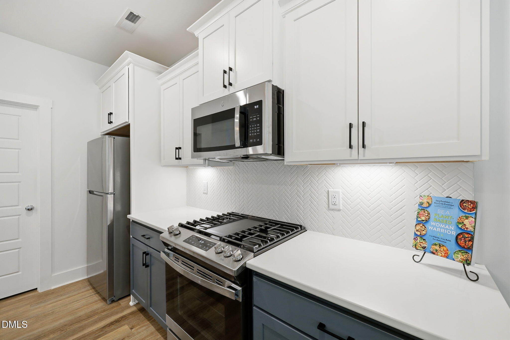 1063 Grey Flint Place