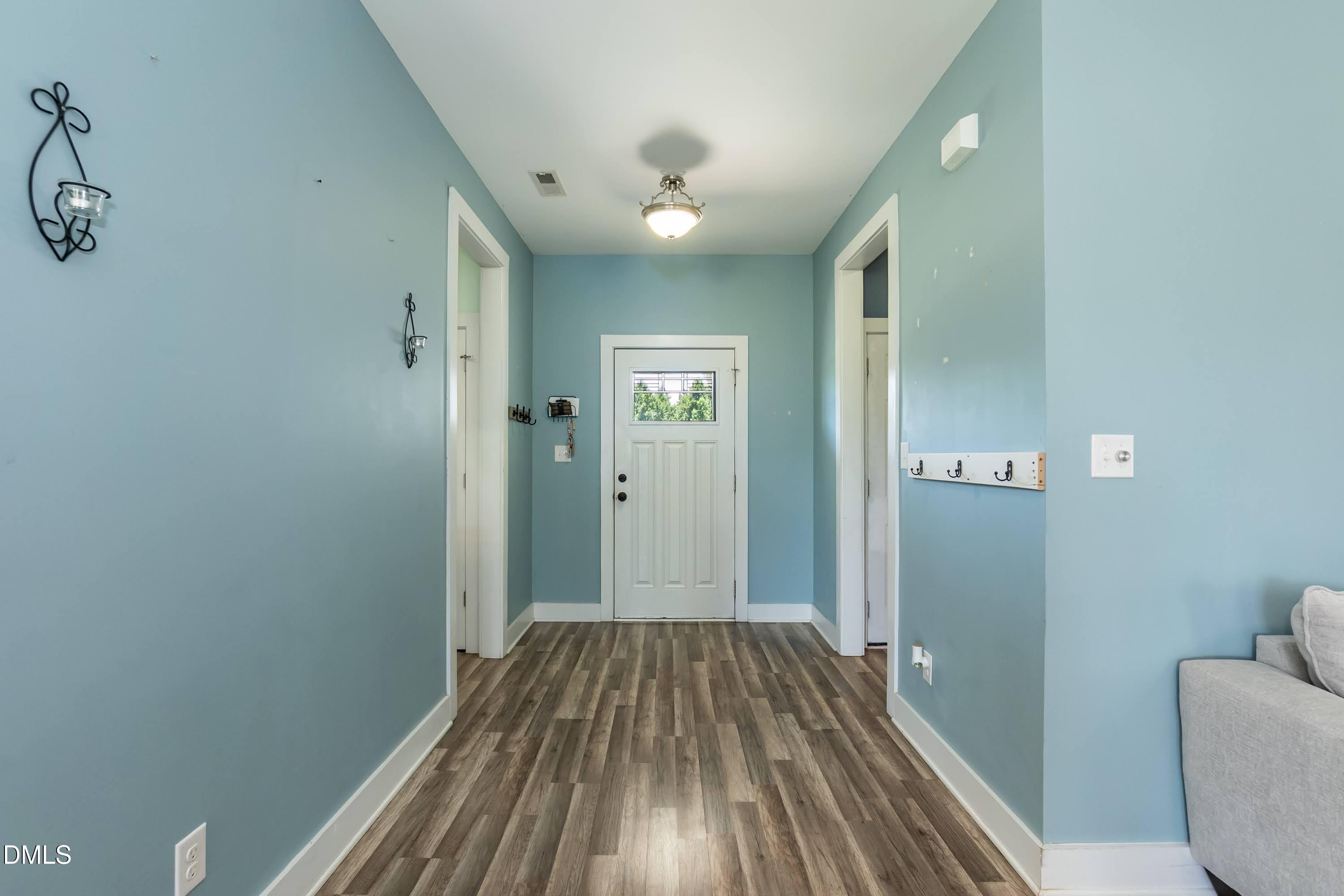 53 Red Wood Road