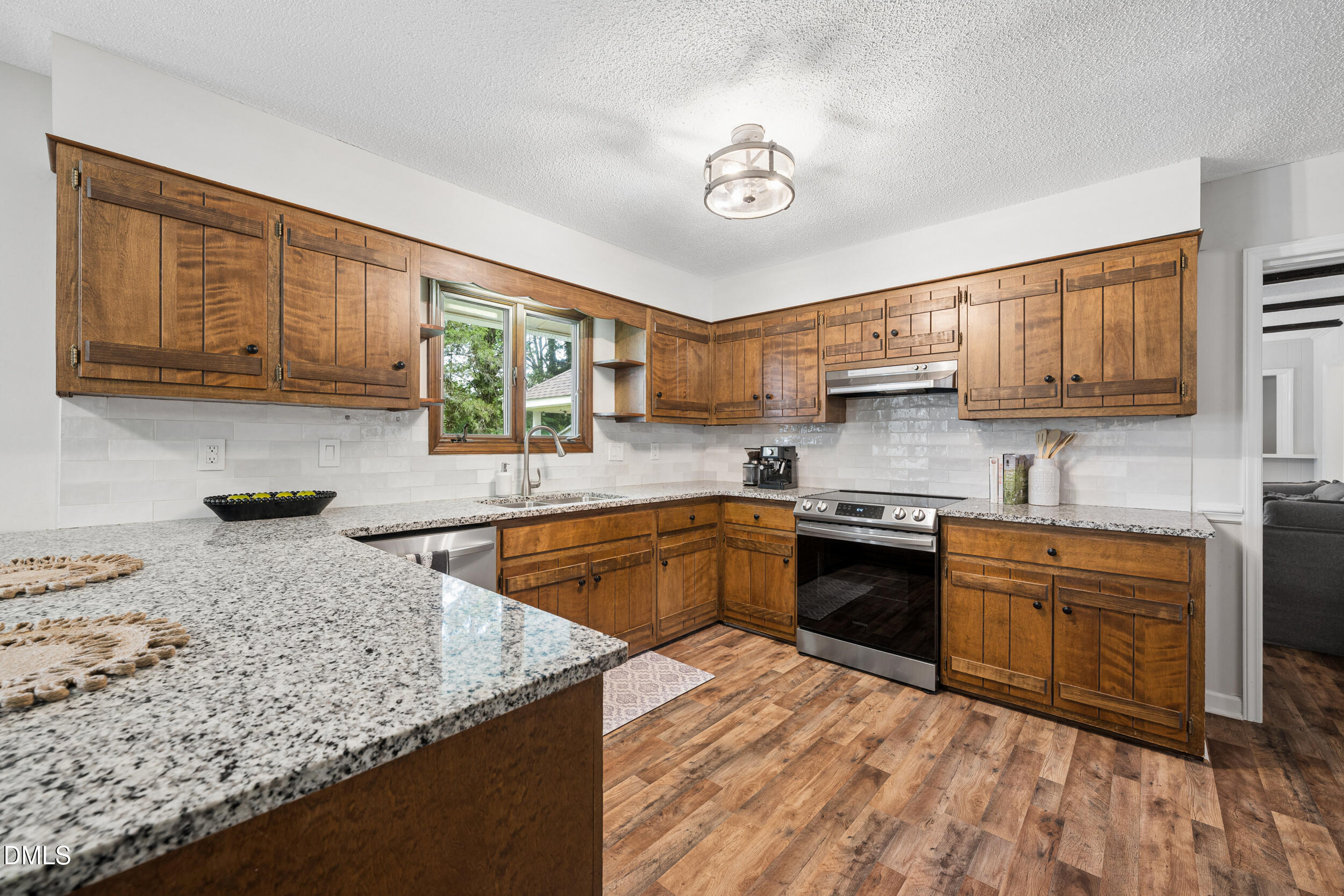 1519 Wedgewood Drive