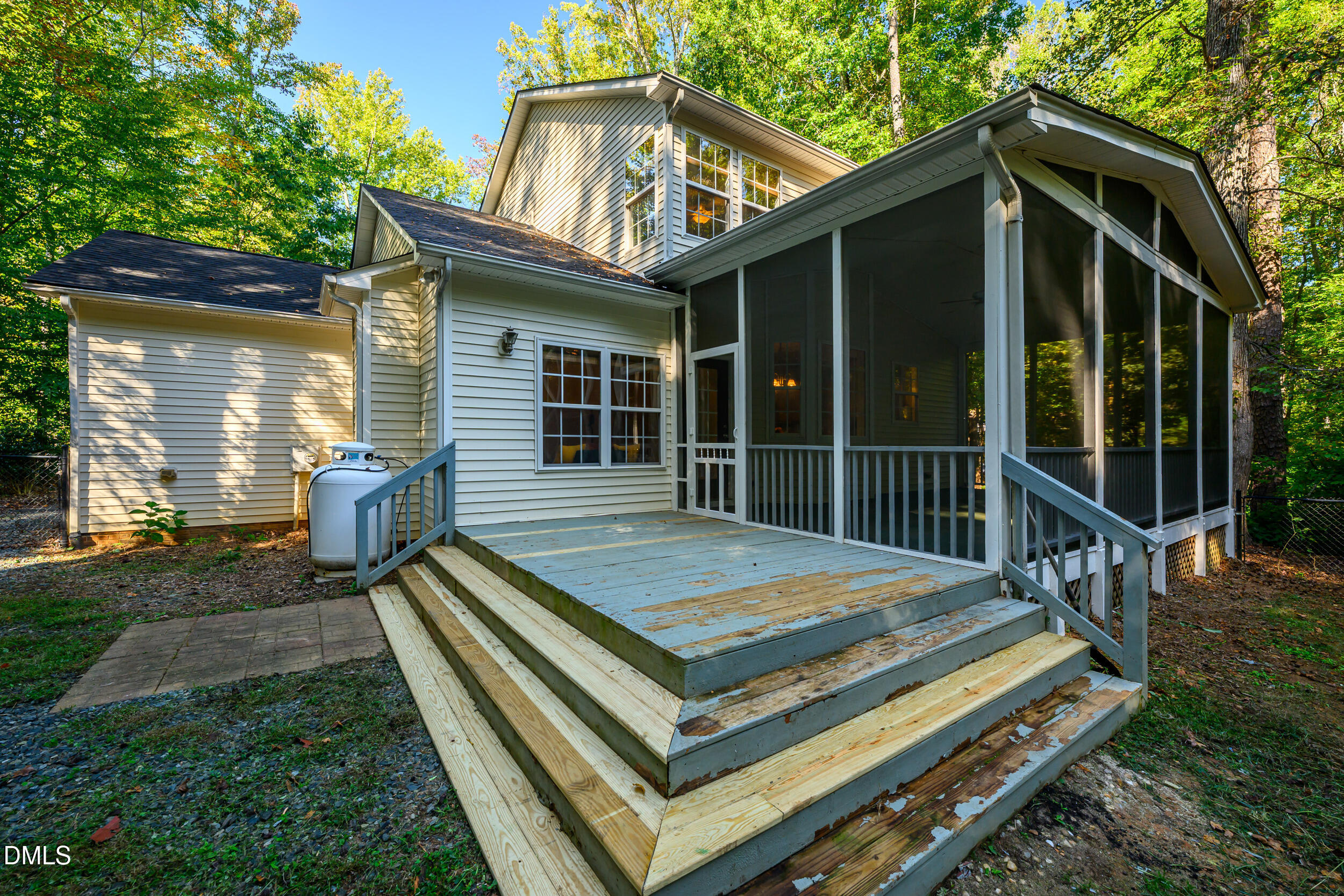 2026 Thoroughbred Lane