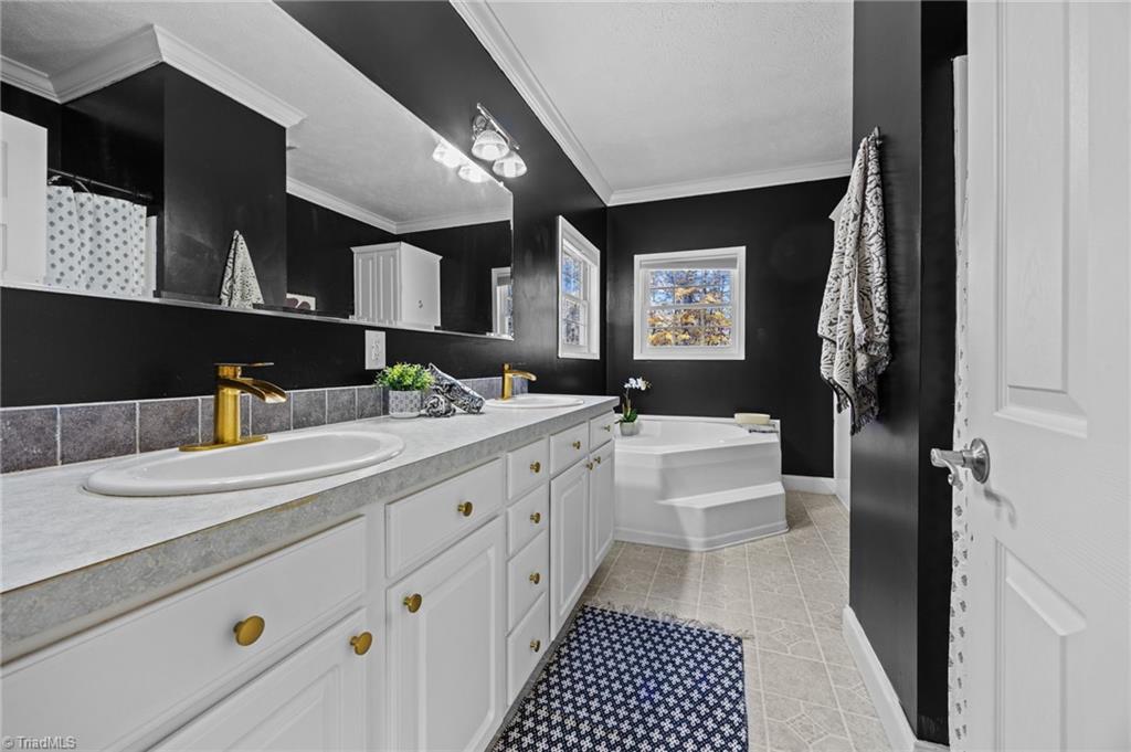 1234 Deer Trail