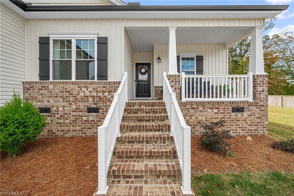 4716 Lord James Place